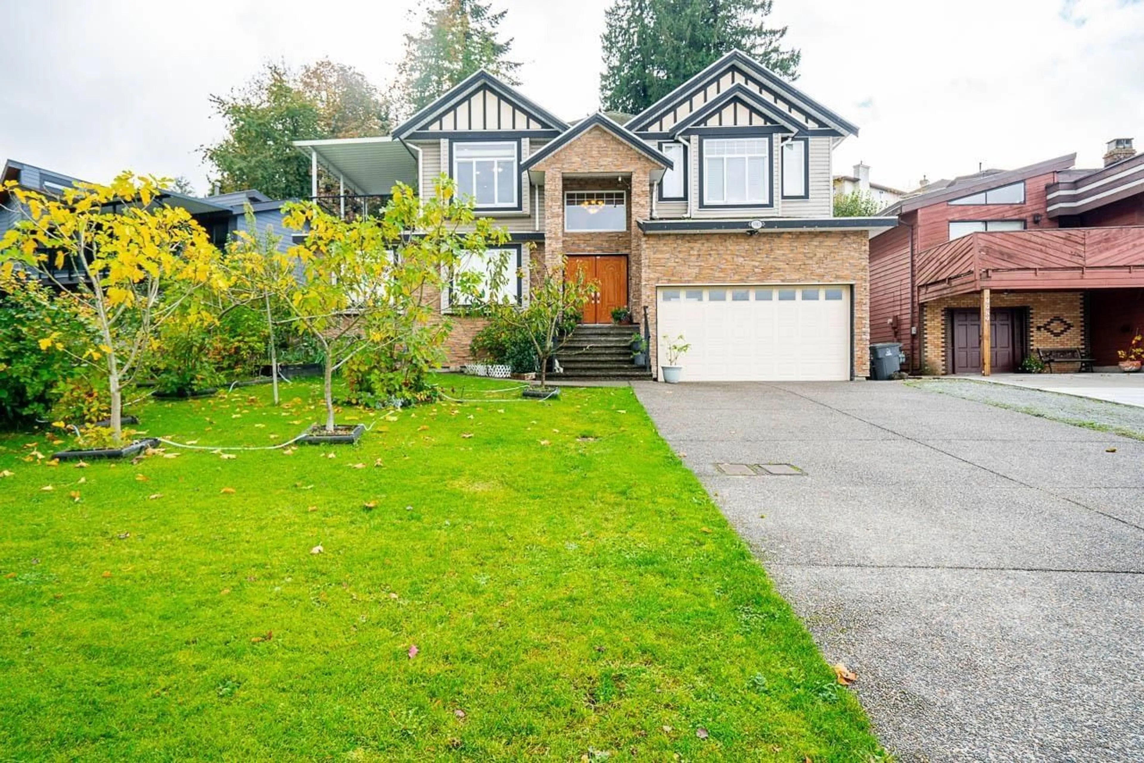 Frontside or backside of a home, the street view for 9983 117 STREET, Surrey British Columbia V3V7H5