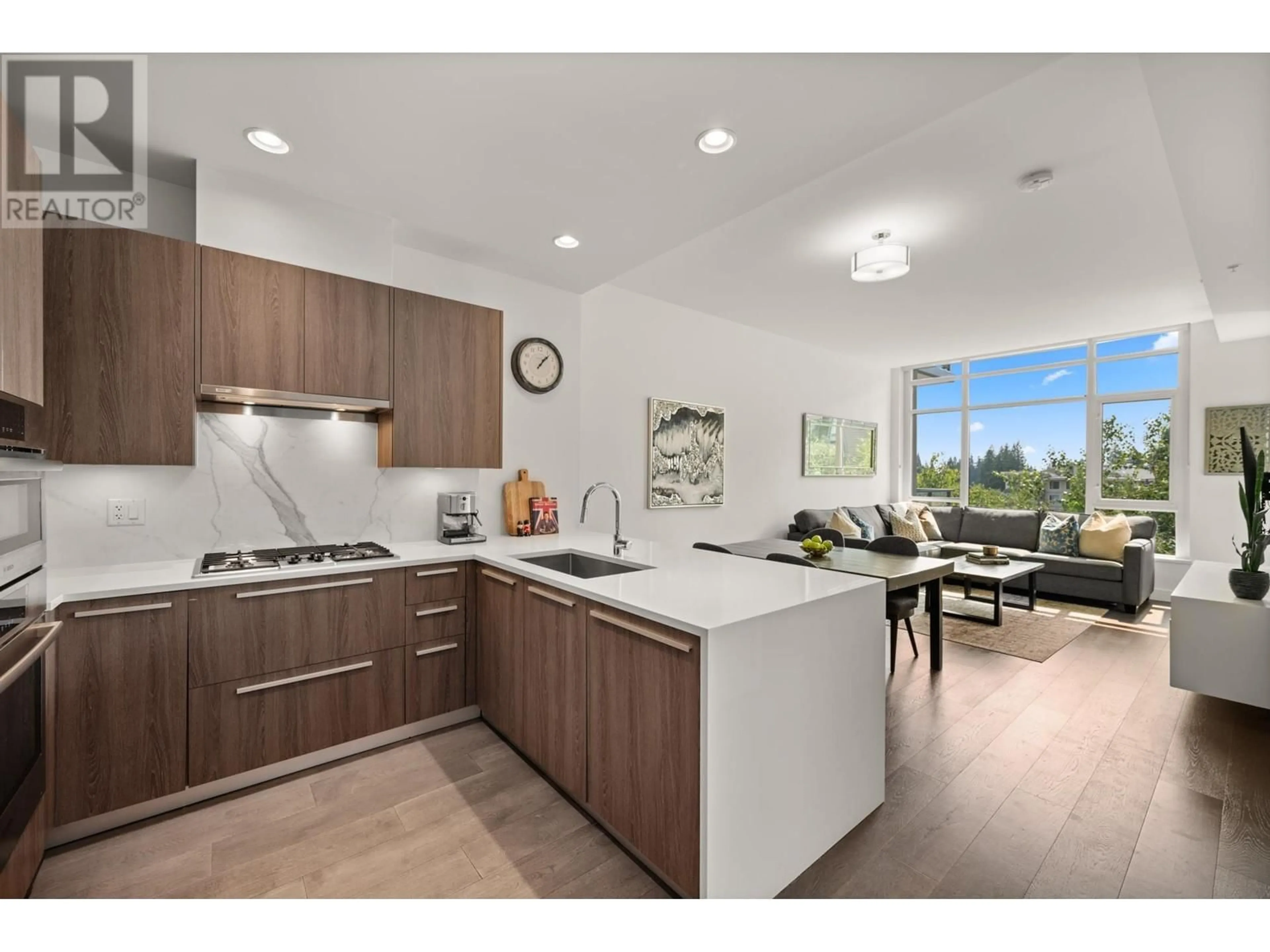 Open concept kitchen for 301 1295 CONIFER STREET, North Vancouver British Columbia V7J0B4