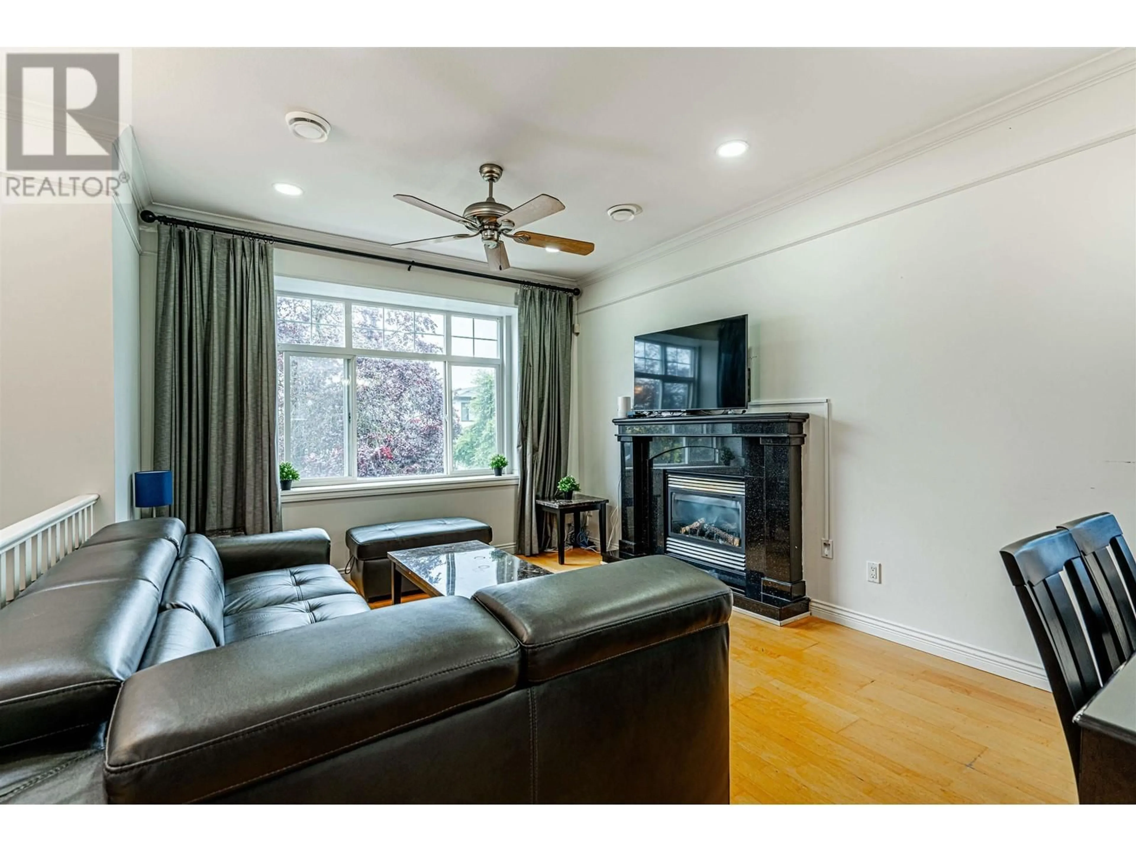 Living room, wood floors for 3440 E 25TH AVENUE, Vancouver British Columbia V5R1K1