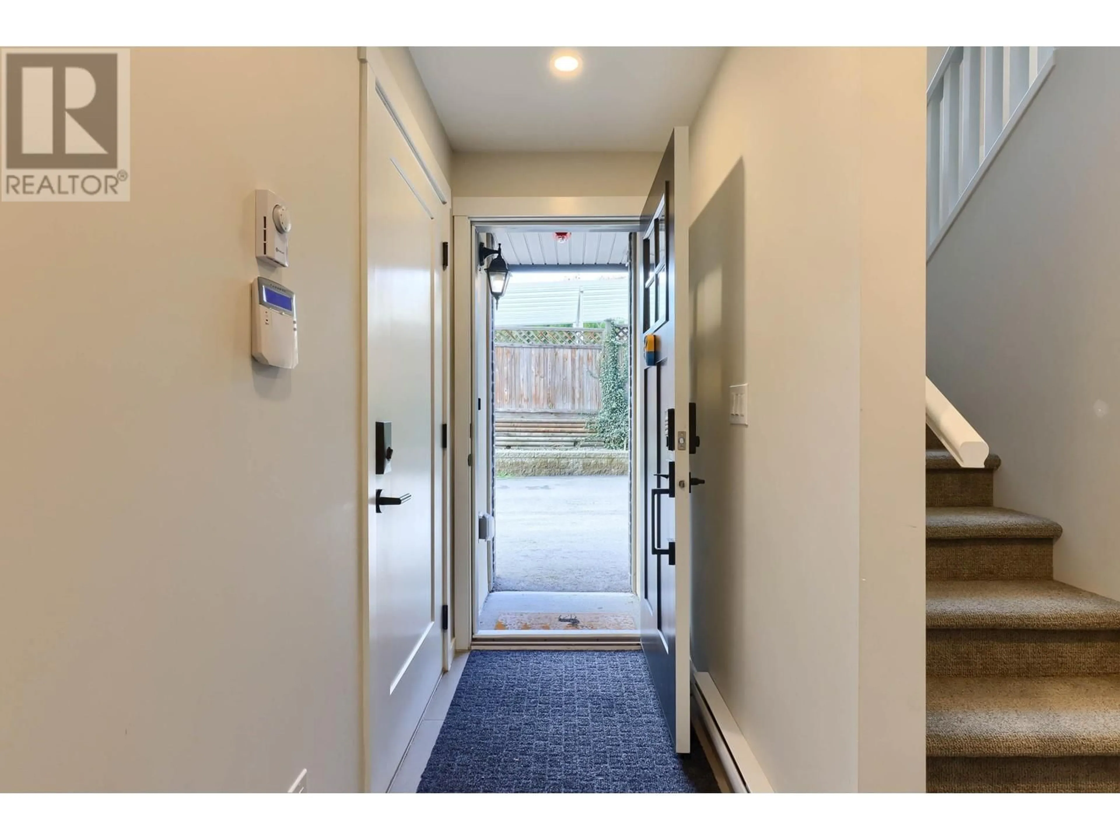 Indoor entryway, wood floors for 106 258 HART STREET, Coquitlam British Columbia V3K1R4