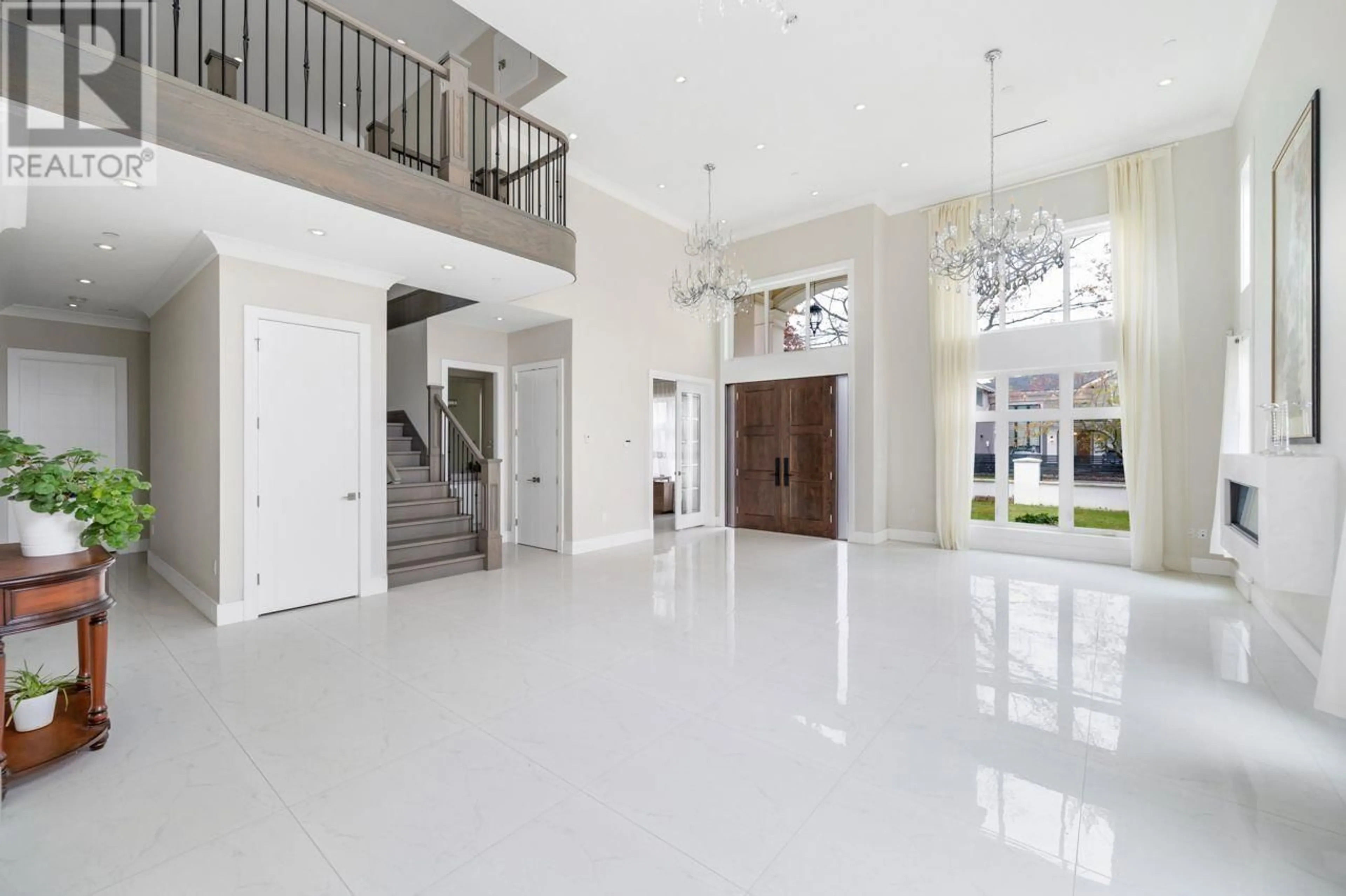 Indoor foyer, cement floor for 3411 JESMOND AVENUE, Richmond British Columbia V7E1C2