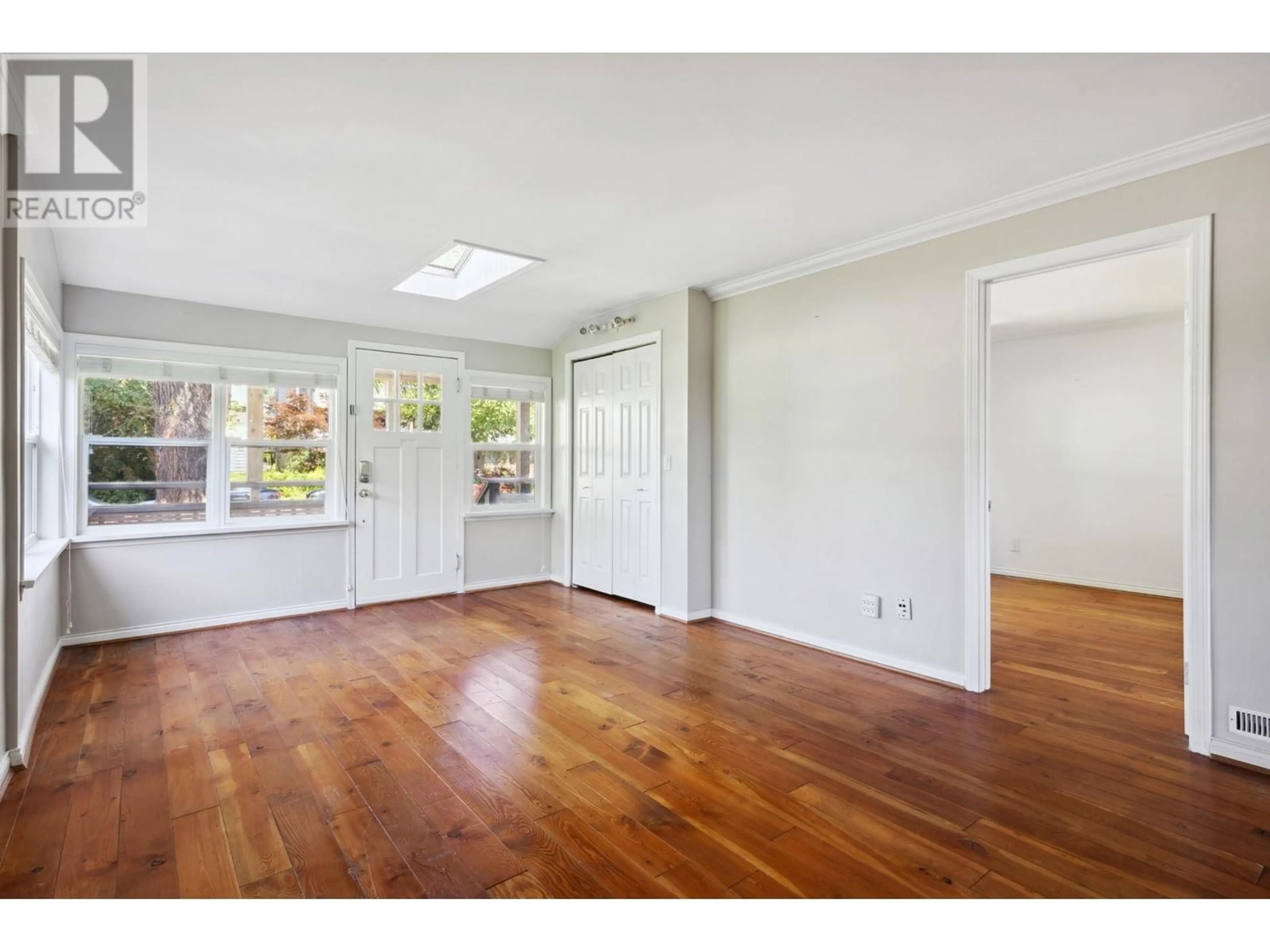 A pic of a room, wood floors for 255 E 20TH STREET, North Vancouver British Columbia V7L3A6