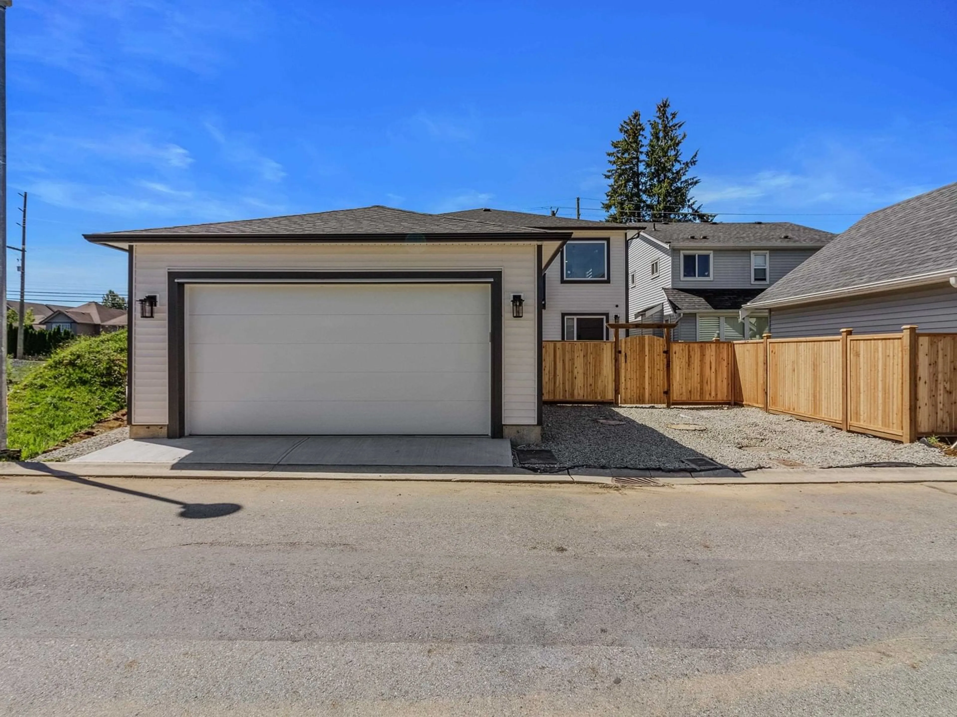 Frontside or backside of a home, the street view for 8544 CEDAR STREET, Mission British Columbia V4S1A1