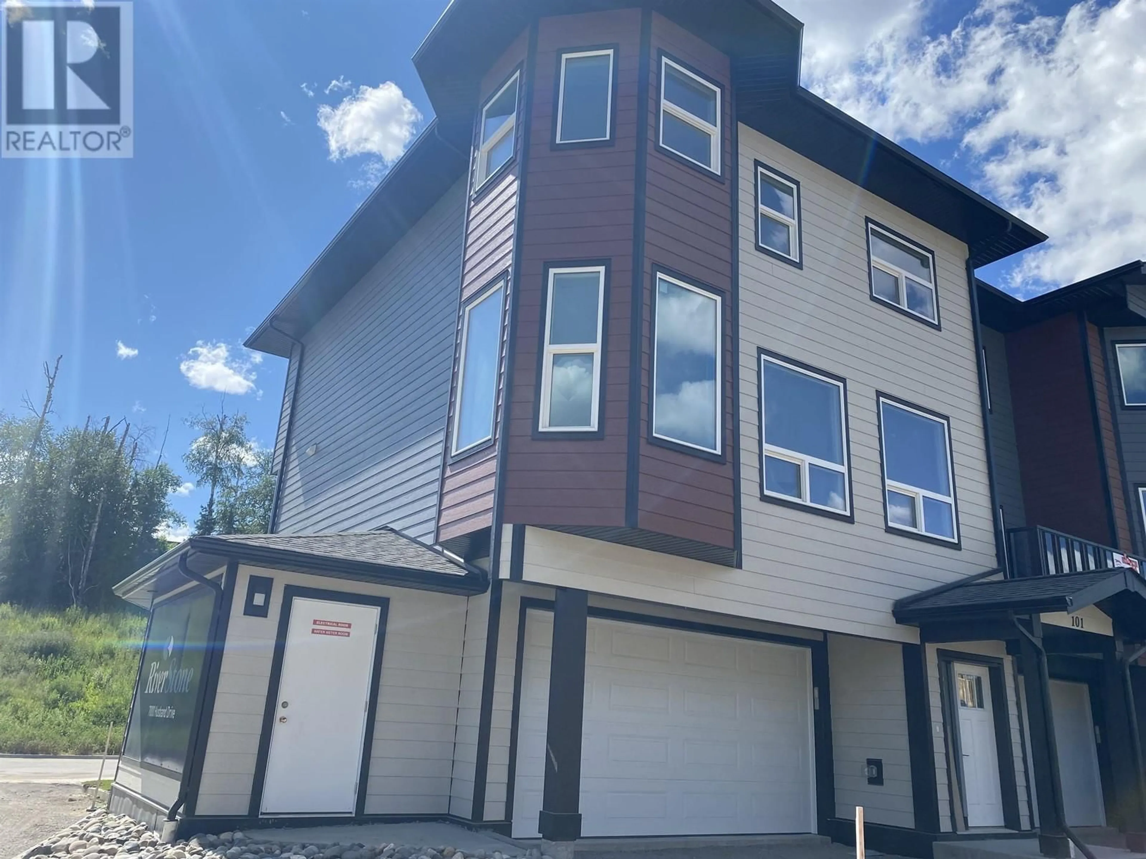 A pic from exterior of the house or condo, the front or back of building for 101 7000 HUSBAND DRIVE, Prince George British Columbia V2N0K2