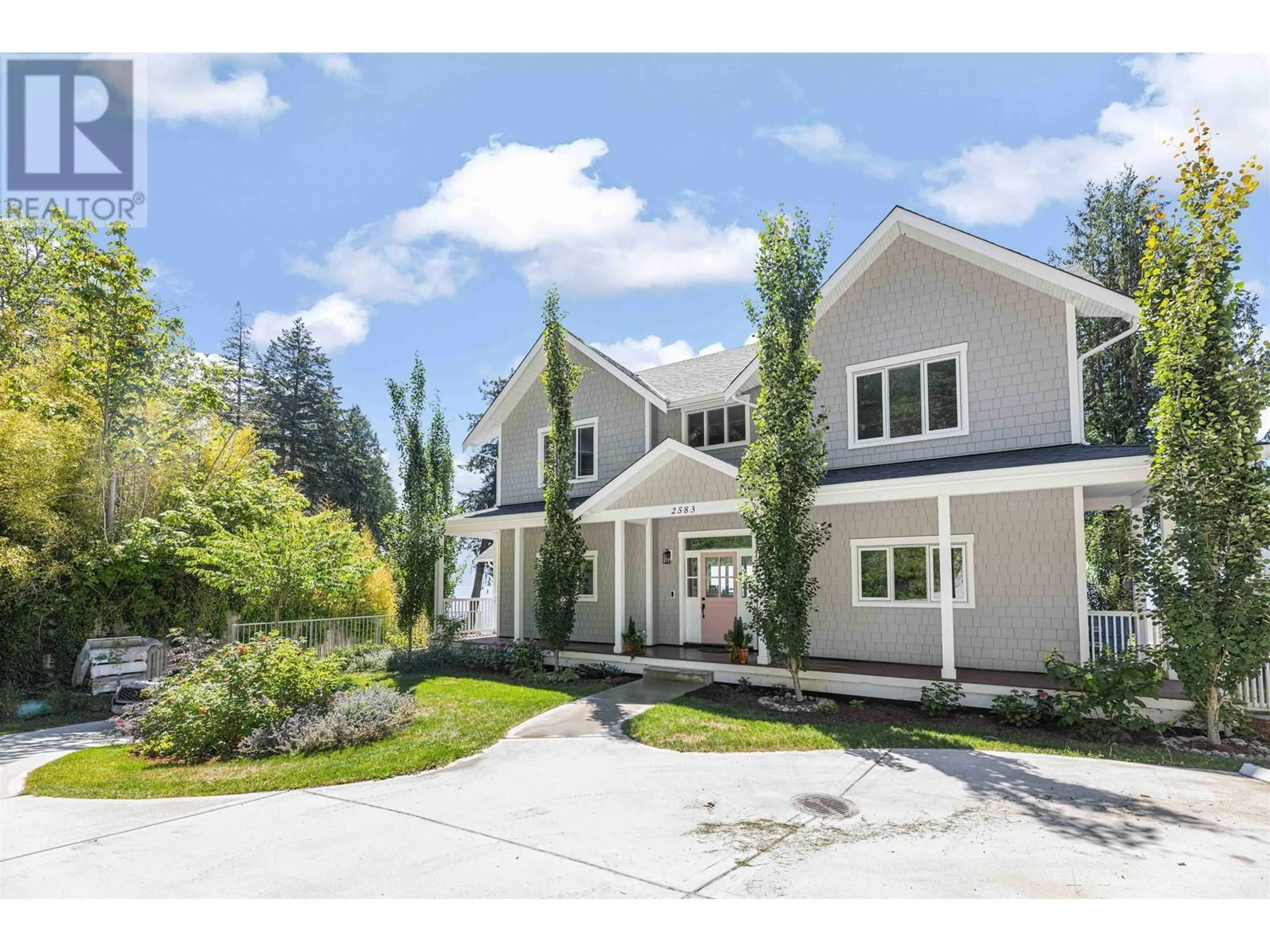Patio, water/lake/river/ocean view for 2585 LOWER ROAD, Roberts Creek British Columbia V0N2W4