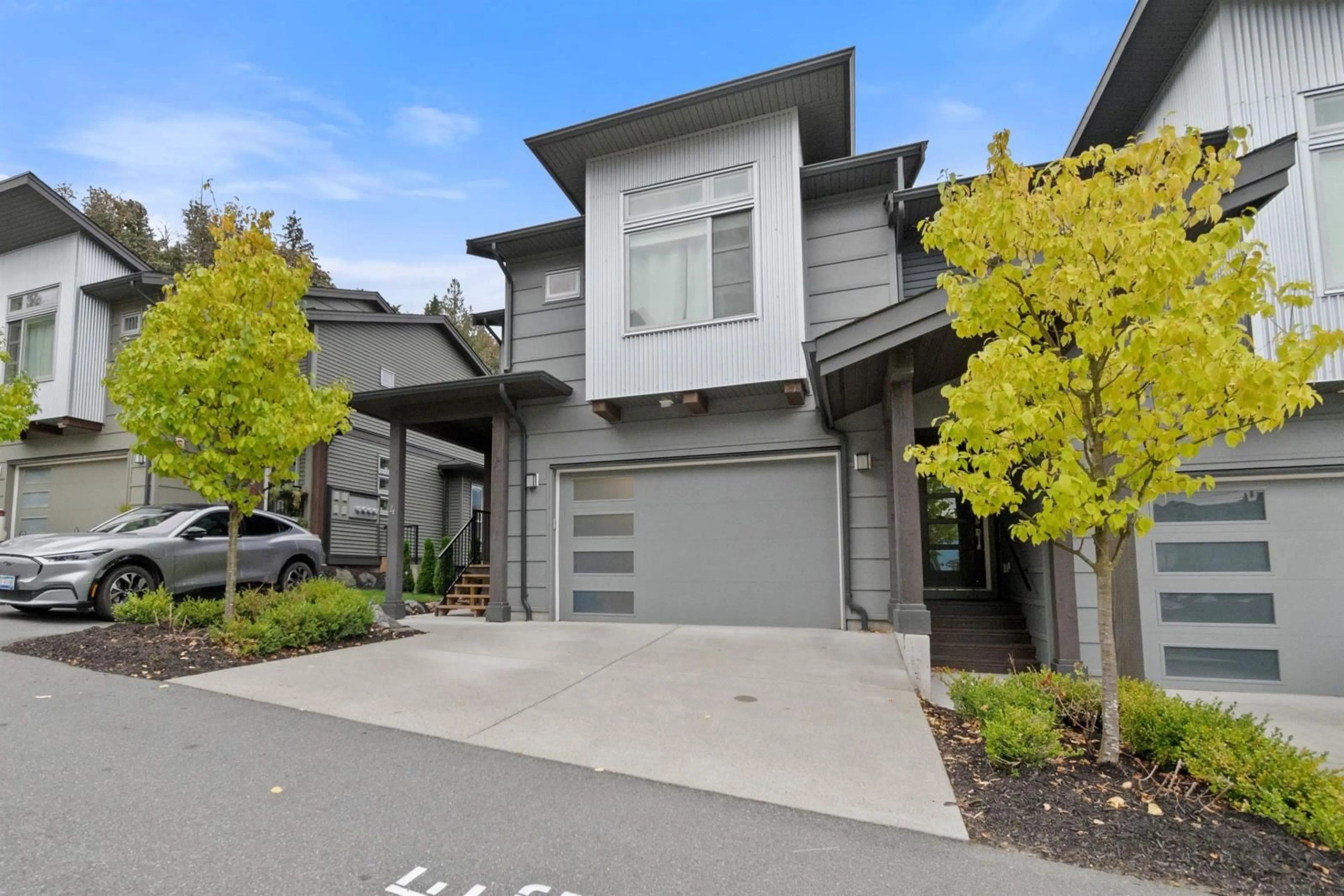 Frontside or backside of a home, the street view for 4 43680 CHILLIWACK MOUNTAIN ROAD, Chilliwack British Columbia V2R6A6