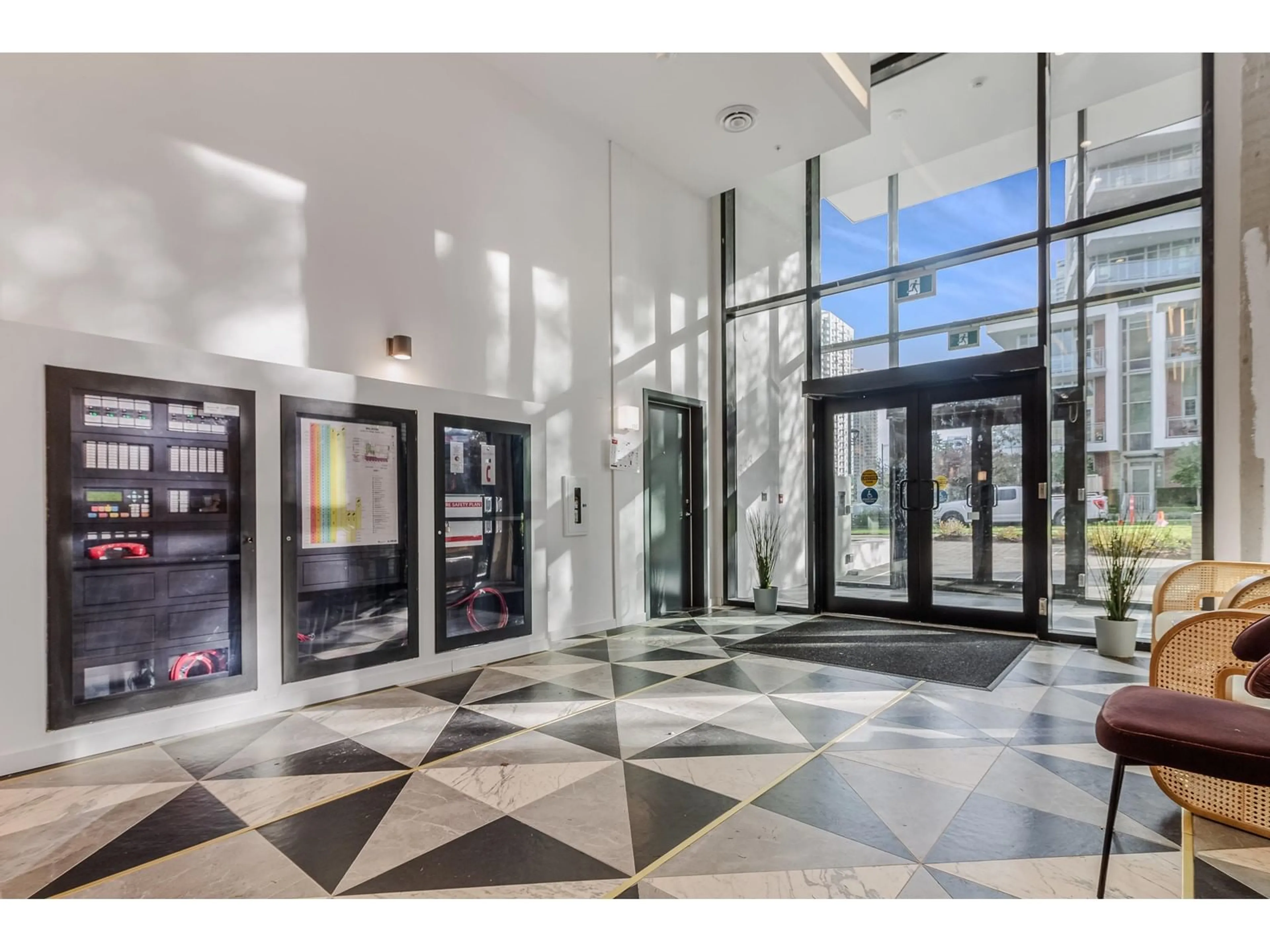Indoor foyer for 2502 - 10333 133, Surrey British Columbia V3R2H4
