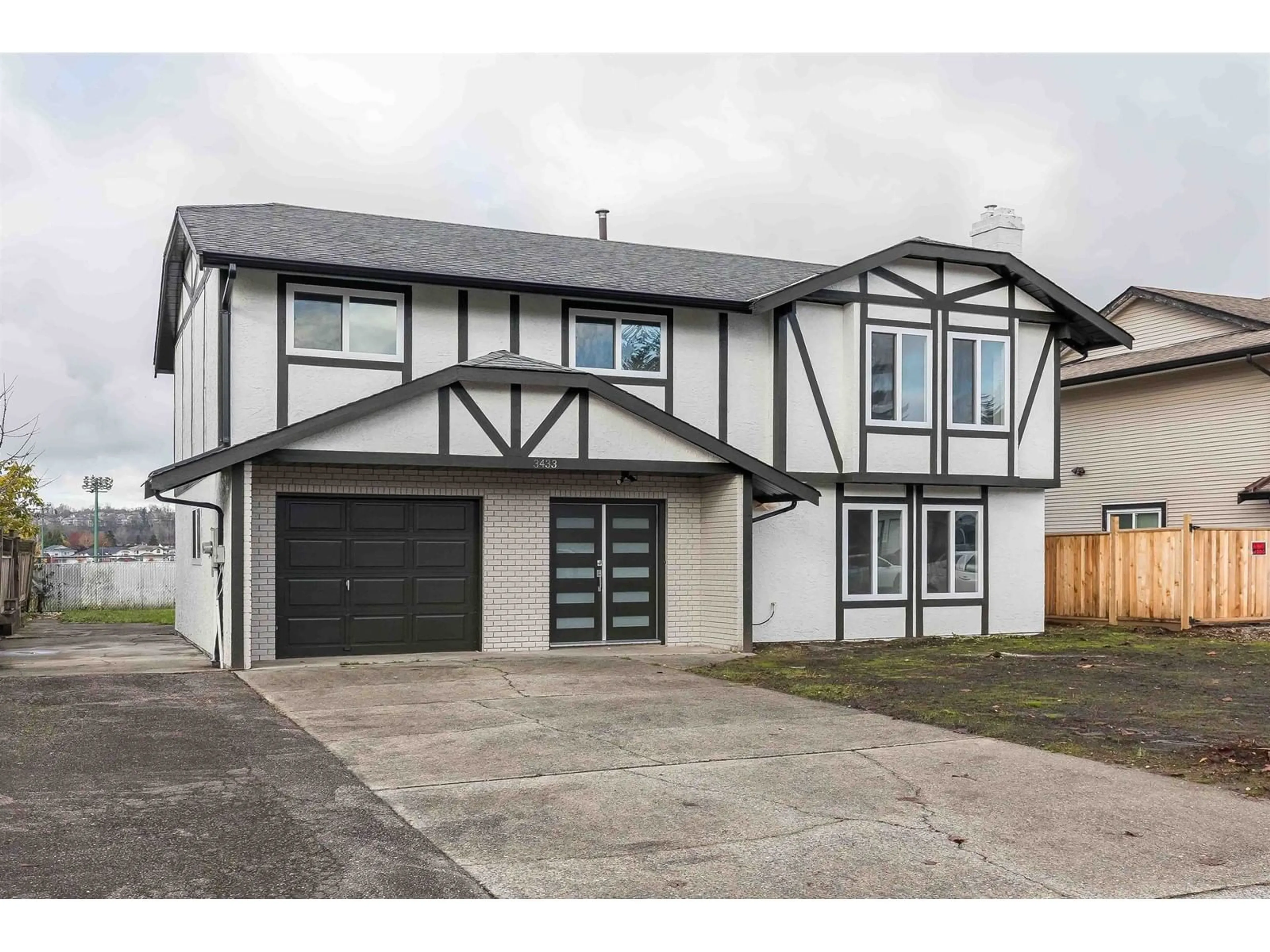 Frontside or backside of a home, cottage for 3433 OKANAGAN DRIVE, Abbotsford British Columbia V2T4Z2