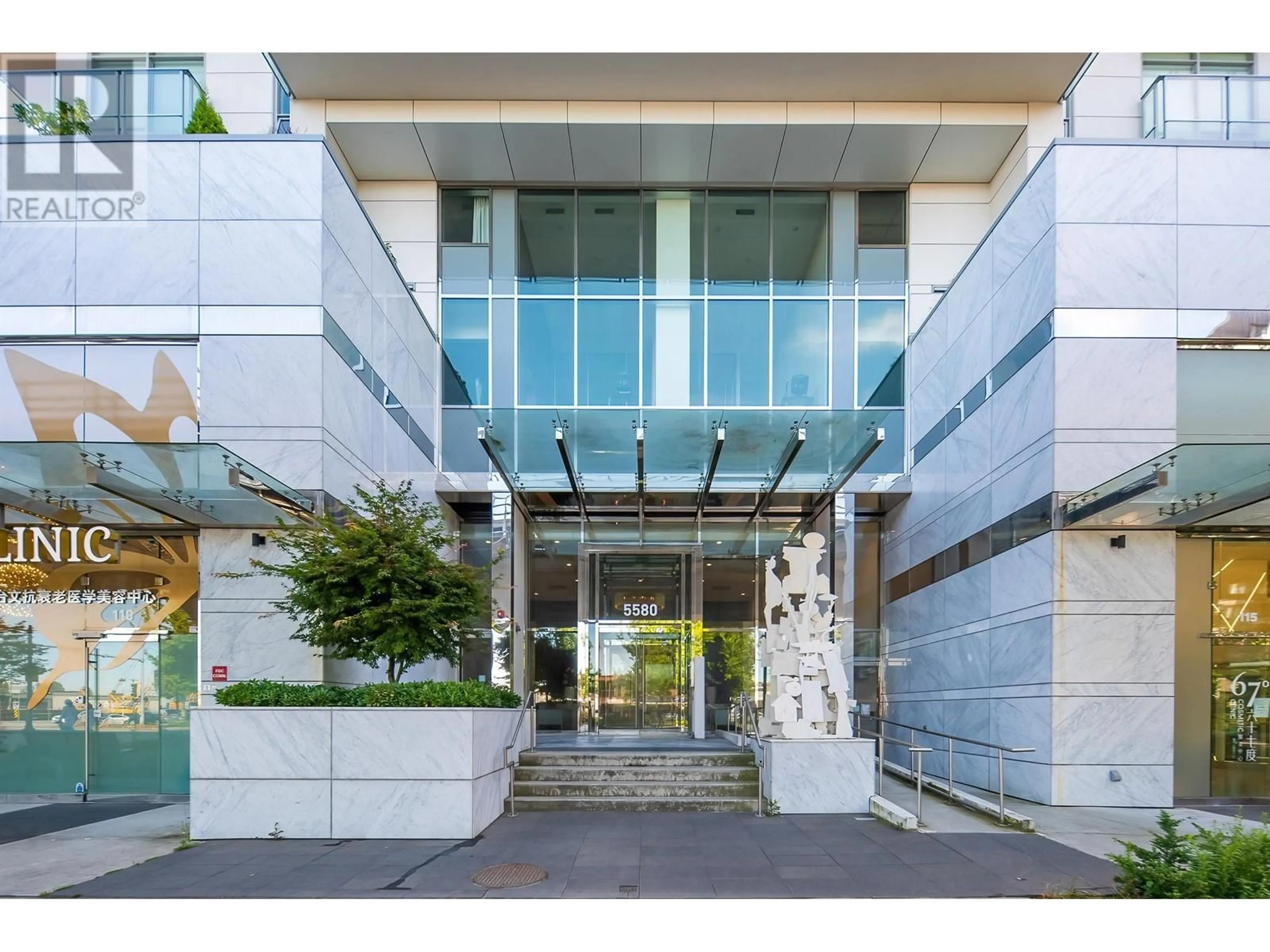 Indoor foyer for 1605 5580 NO. 3 ROAD, Richmond British Columbia V6X0R8