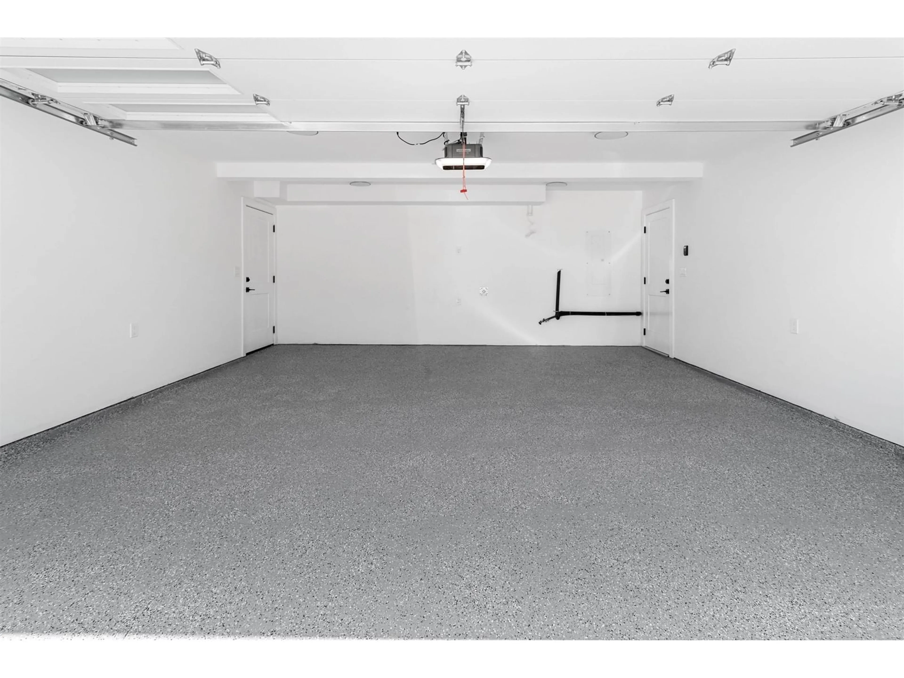 Indoor garage for 20481 68 AVENUE, Langley British Columbia V2Y3C8