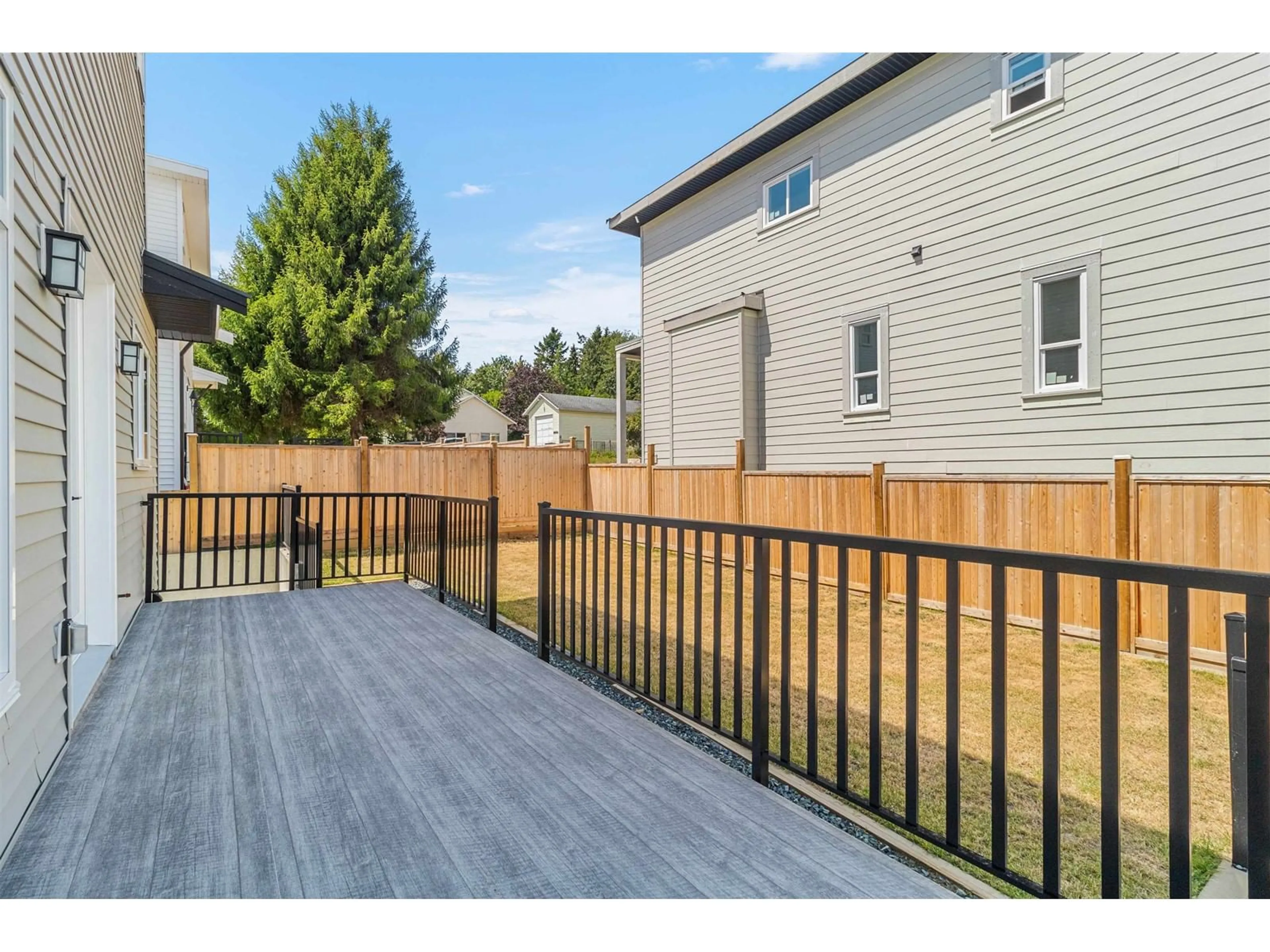 Patio, street for 20481 68 AVENUE, Langley British Columbia V2Y3C8