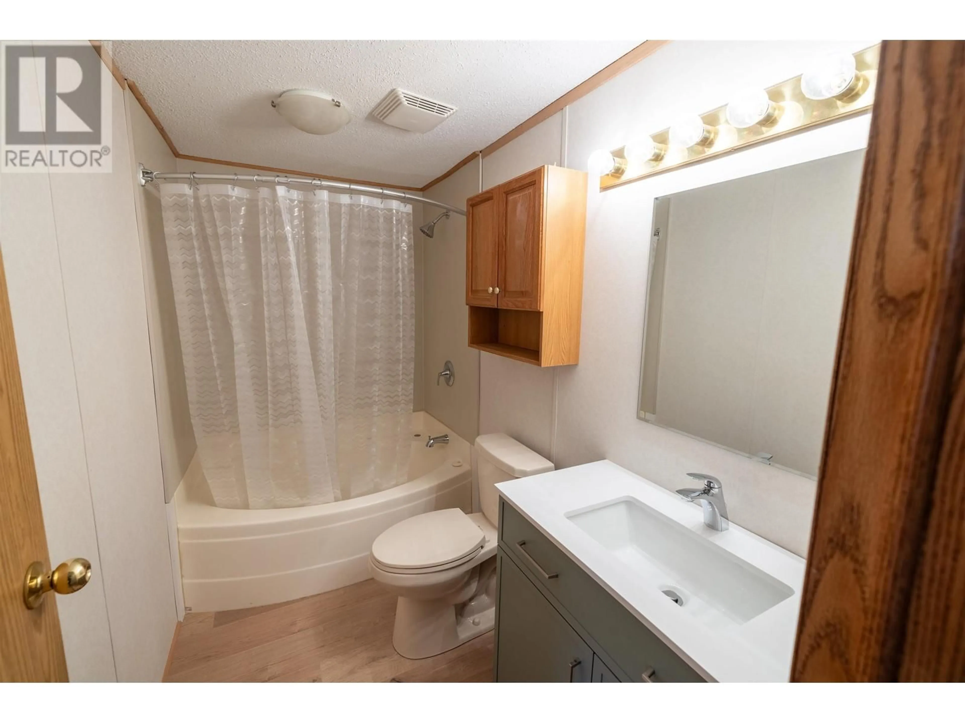 Standard bathroom, unknown floor for 70 7817 S 97 HIGHWAY, Prince George British Columbia V2N6P6