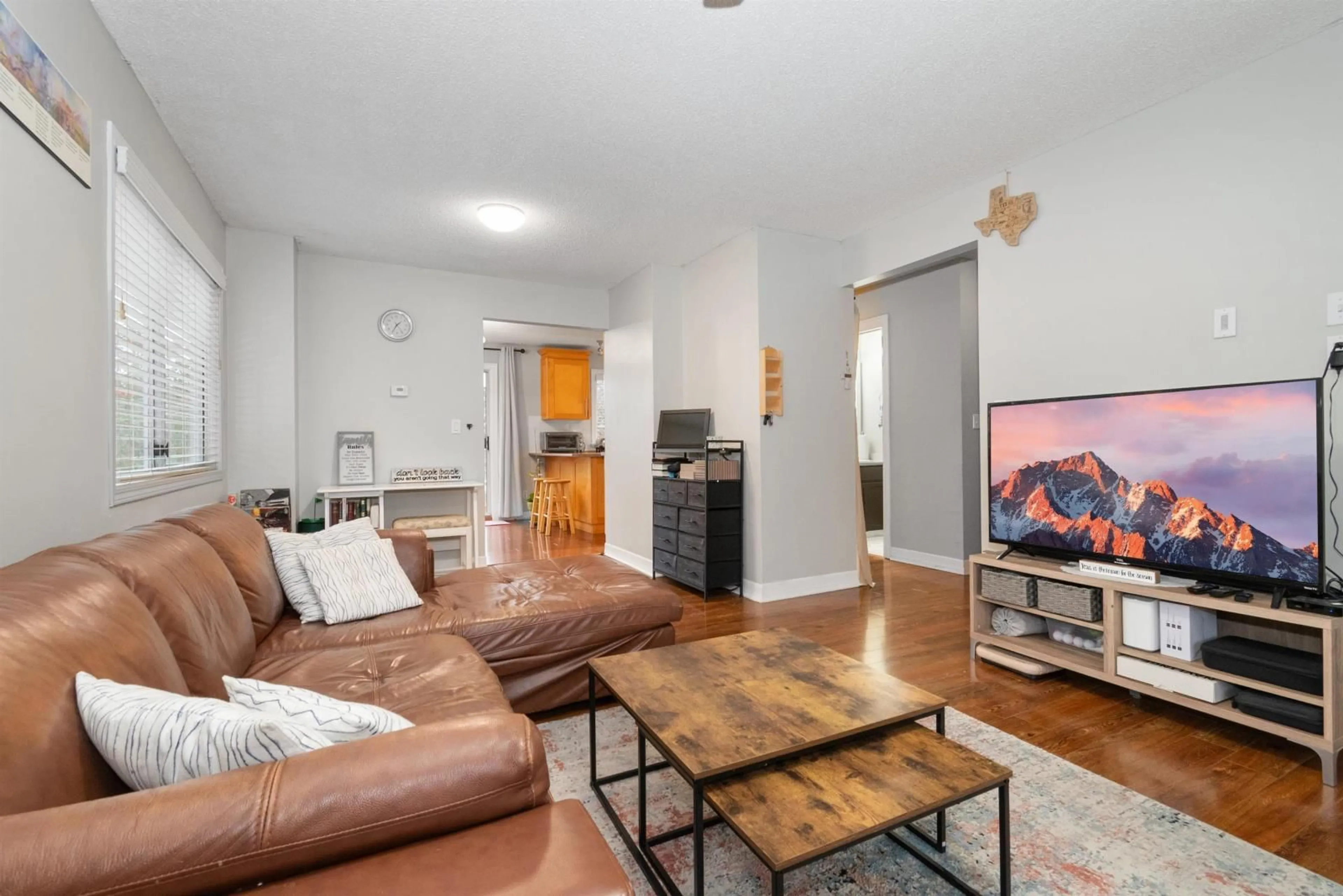 Living room, wood floors for 7 5904 VEDDER ROAD, Chilliwack British Columbia V2R3E7