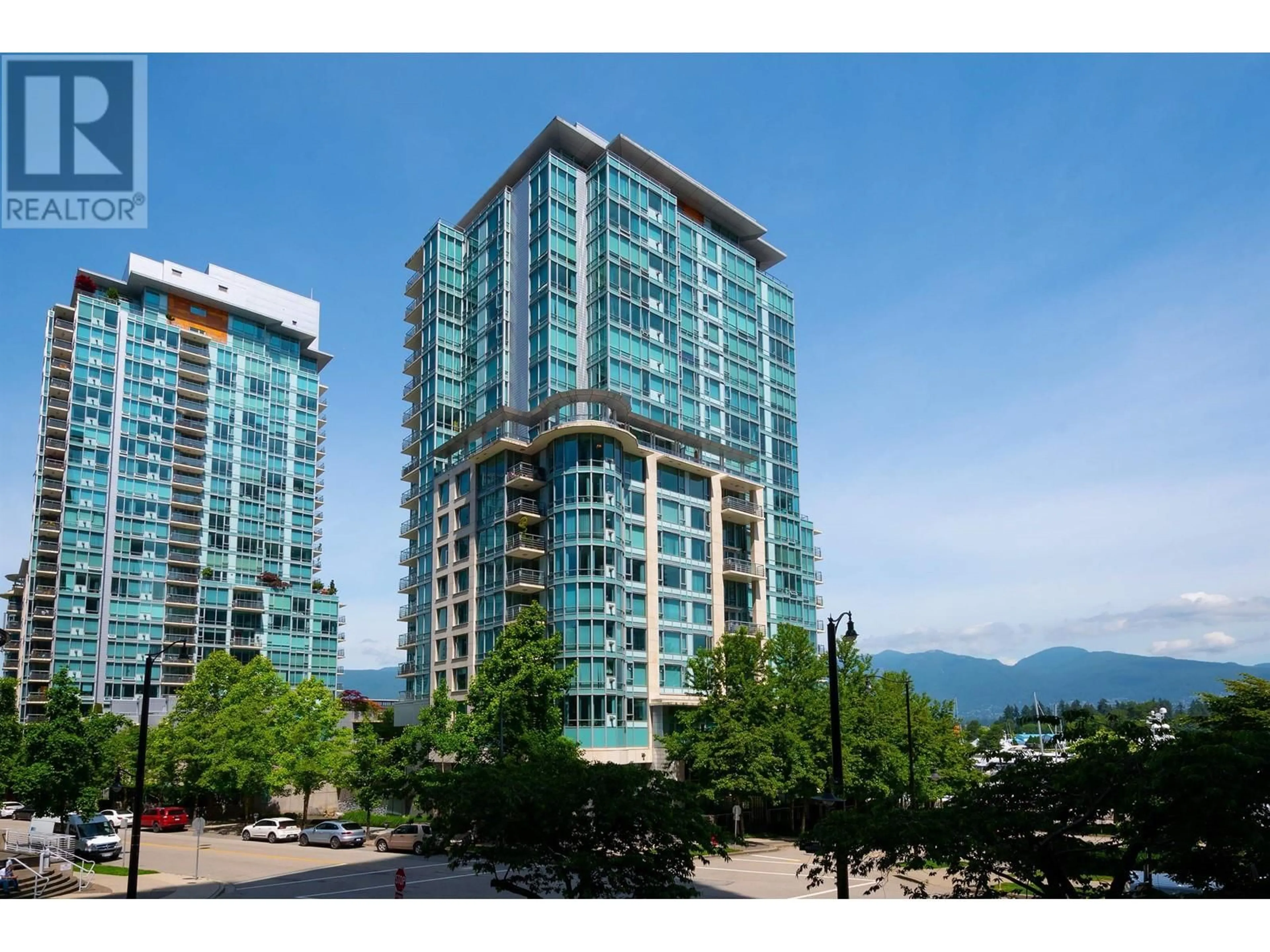 A pic from exterior of the house or condo, the front or back of building for 1703 499 BROUGHTON STREET, Vancouver British Columbia V6G3K1