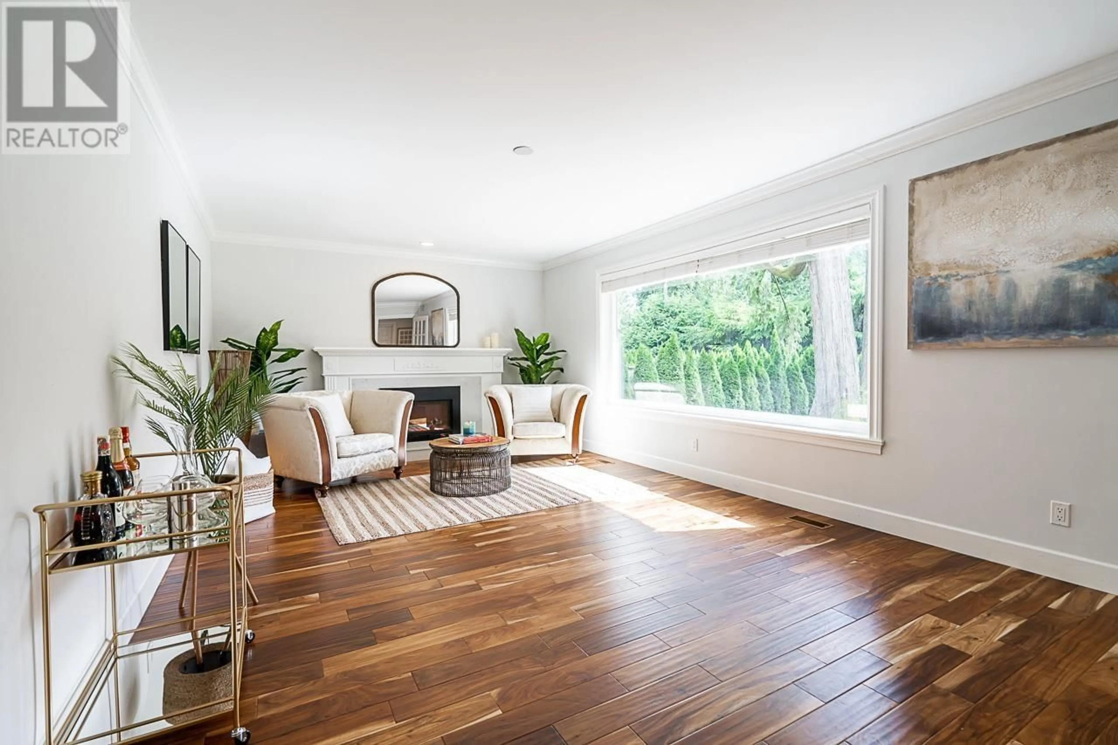 Living room, wood floors for 4650 CHERBOURG DRIVE, West Vancouver British Columbia V7W1H9