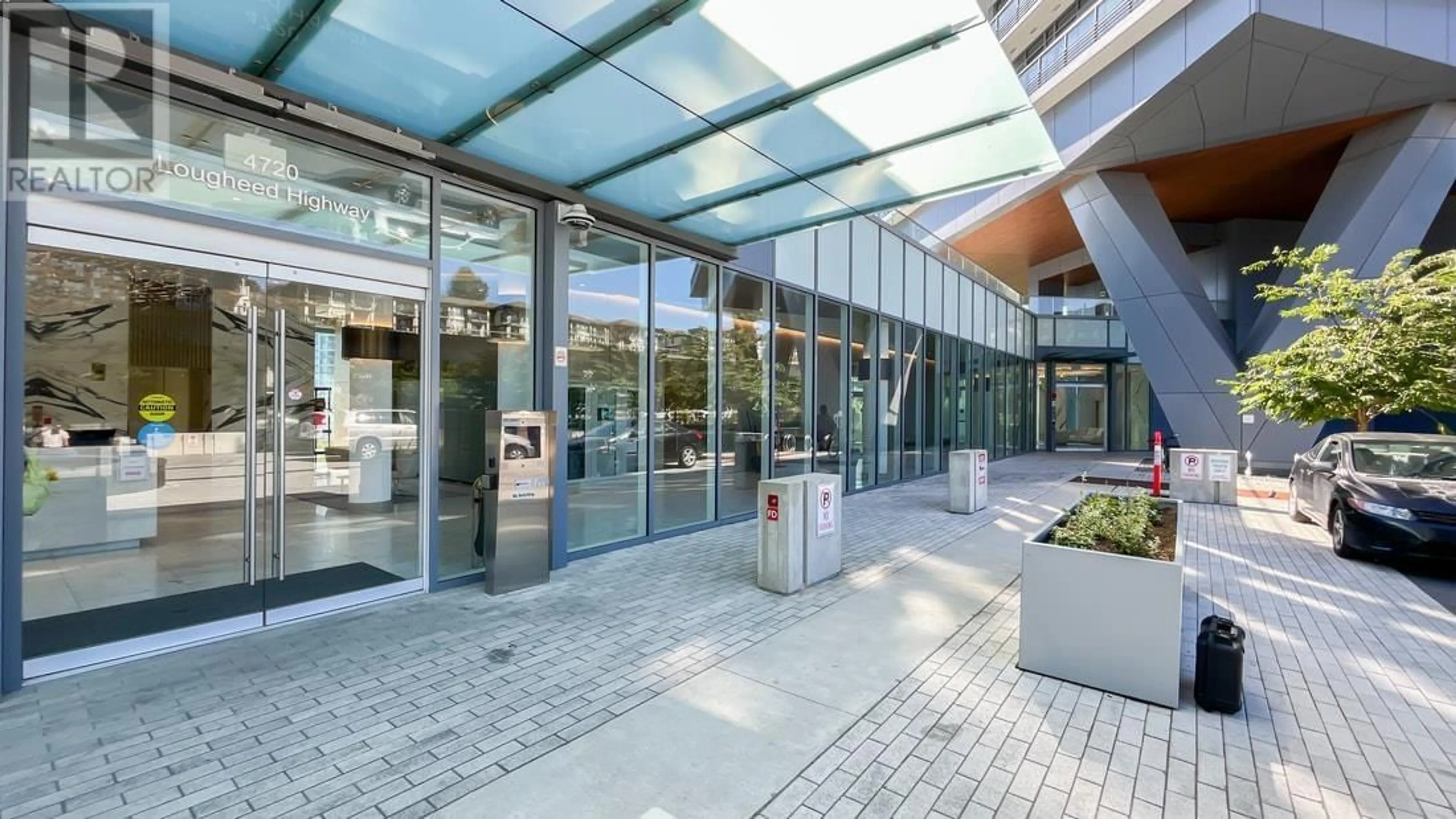 Indoor lobby, ceramic floors for 3111 4720 LOUGHEED HIGHWAY, Burnaby British Columbia V5C0M8