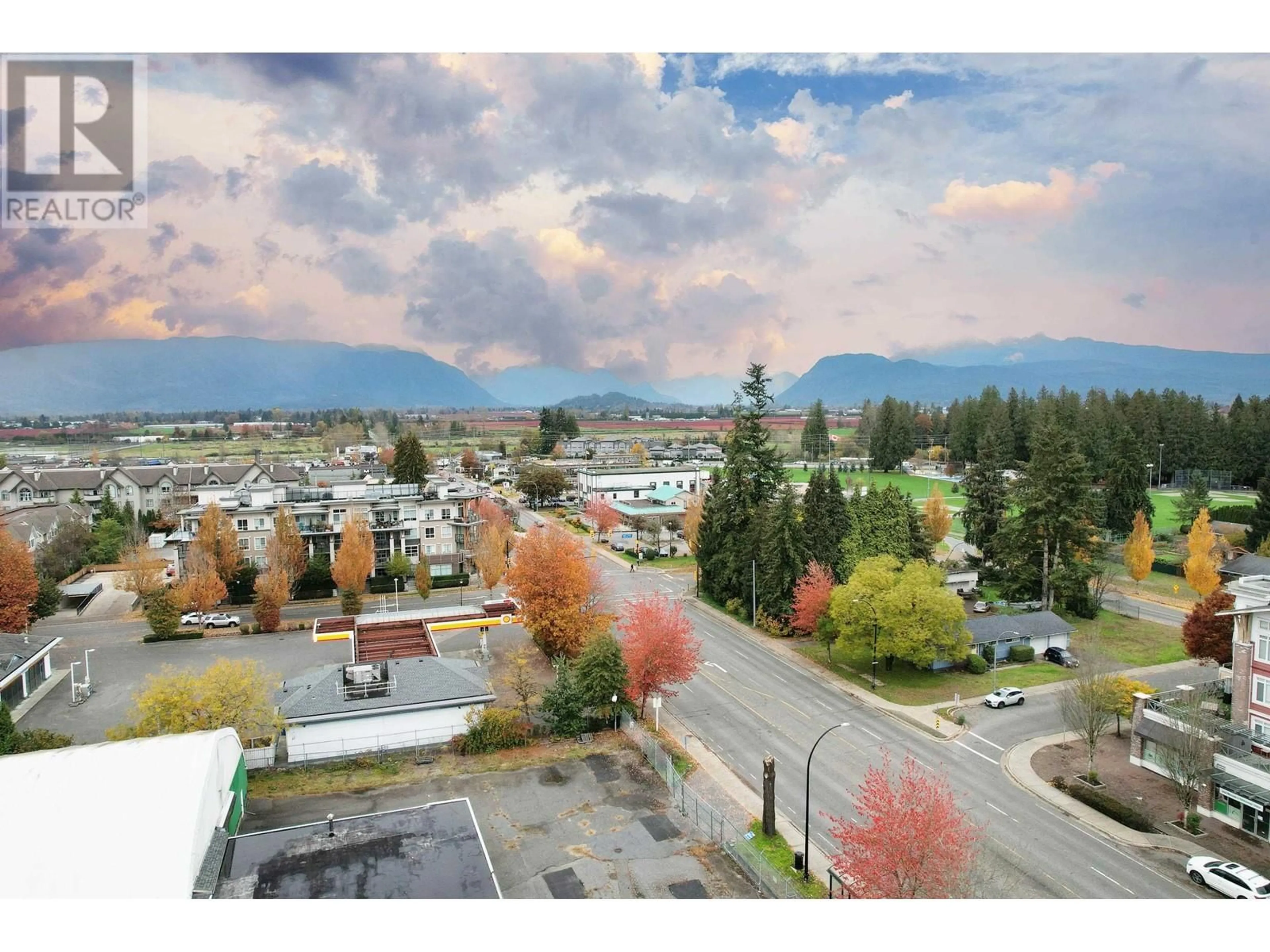 A pic from exterior of the house or condo, the view of mountain for 425 12350 HARRIS ROAD, Pitt Meadows British Columbia V3Y0C5