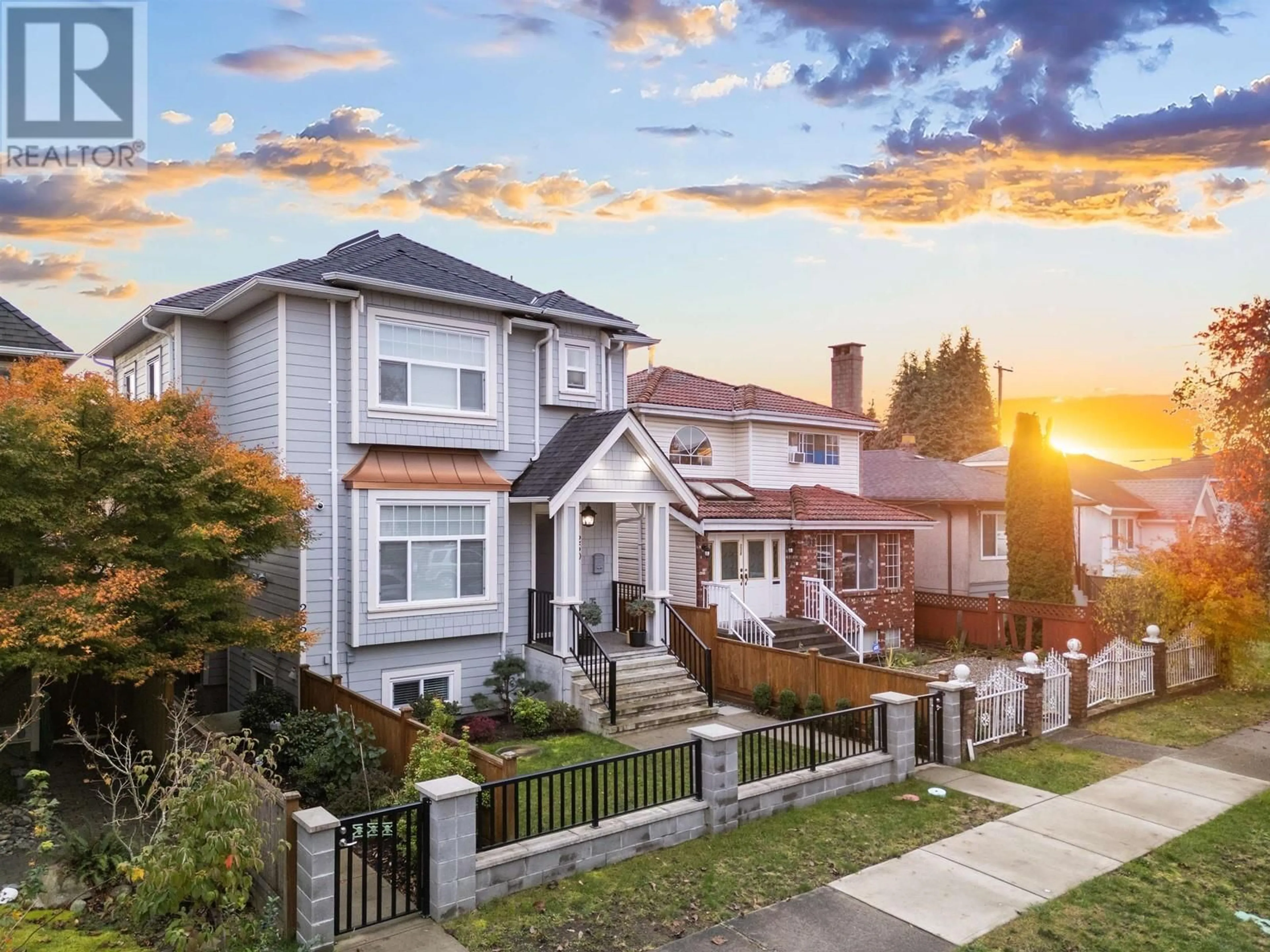 Frontside or backside of a home, the fenced backyard for 250 E 54TH AVENUE, Vancouver British Columbia V5X1K9