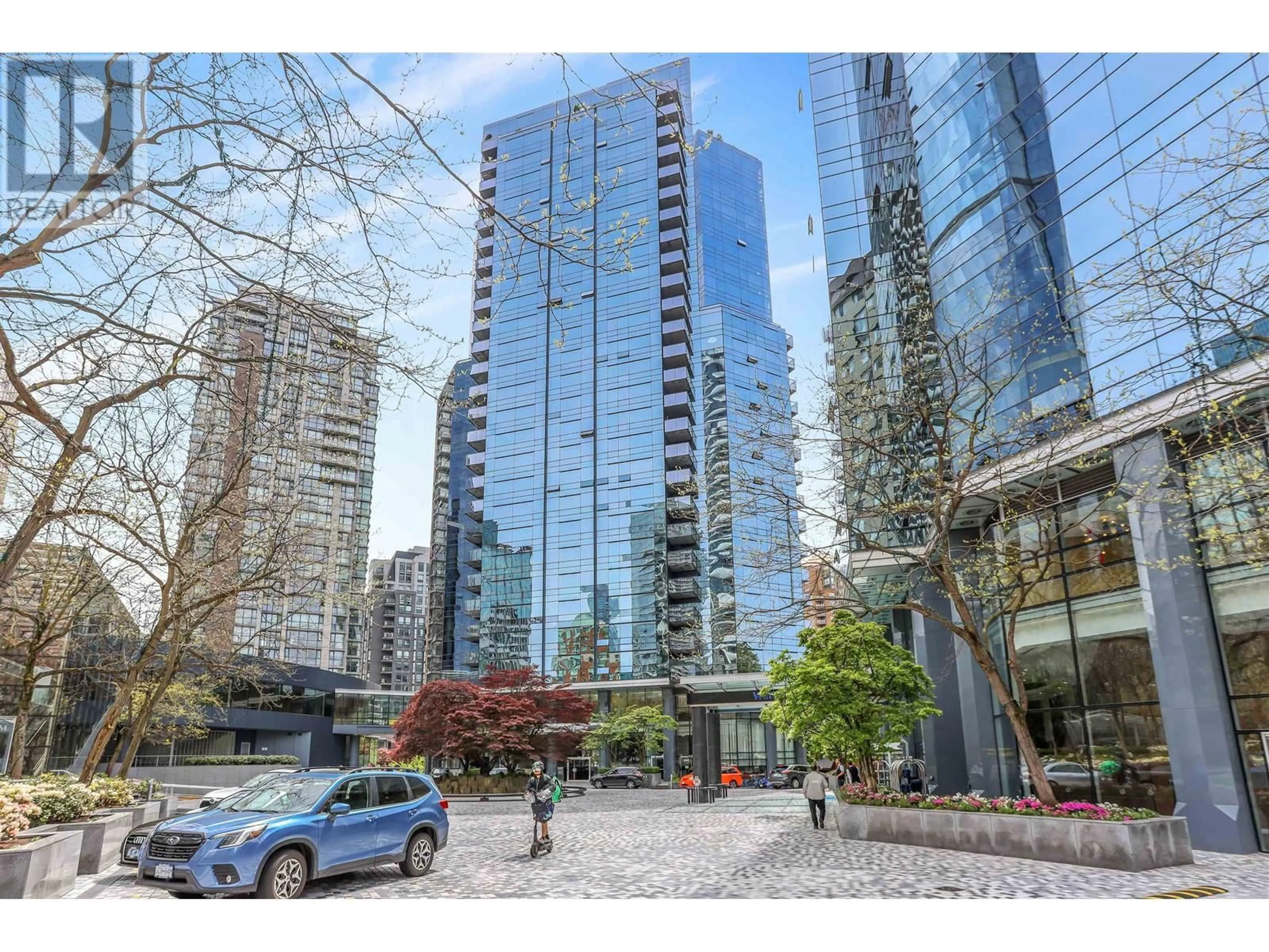 A pic from exterior of the house or condo, the street view for 1602 1050 BURRARD STREET, Vancouver British Columbia V6Z2S3