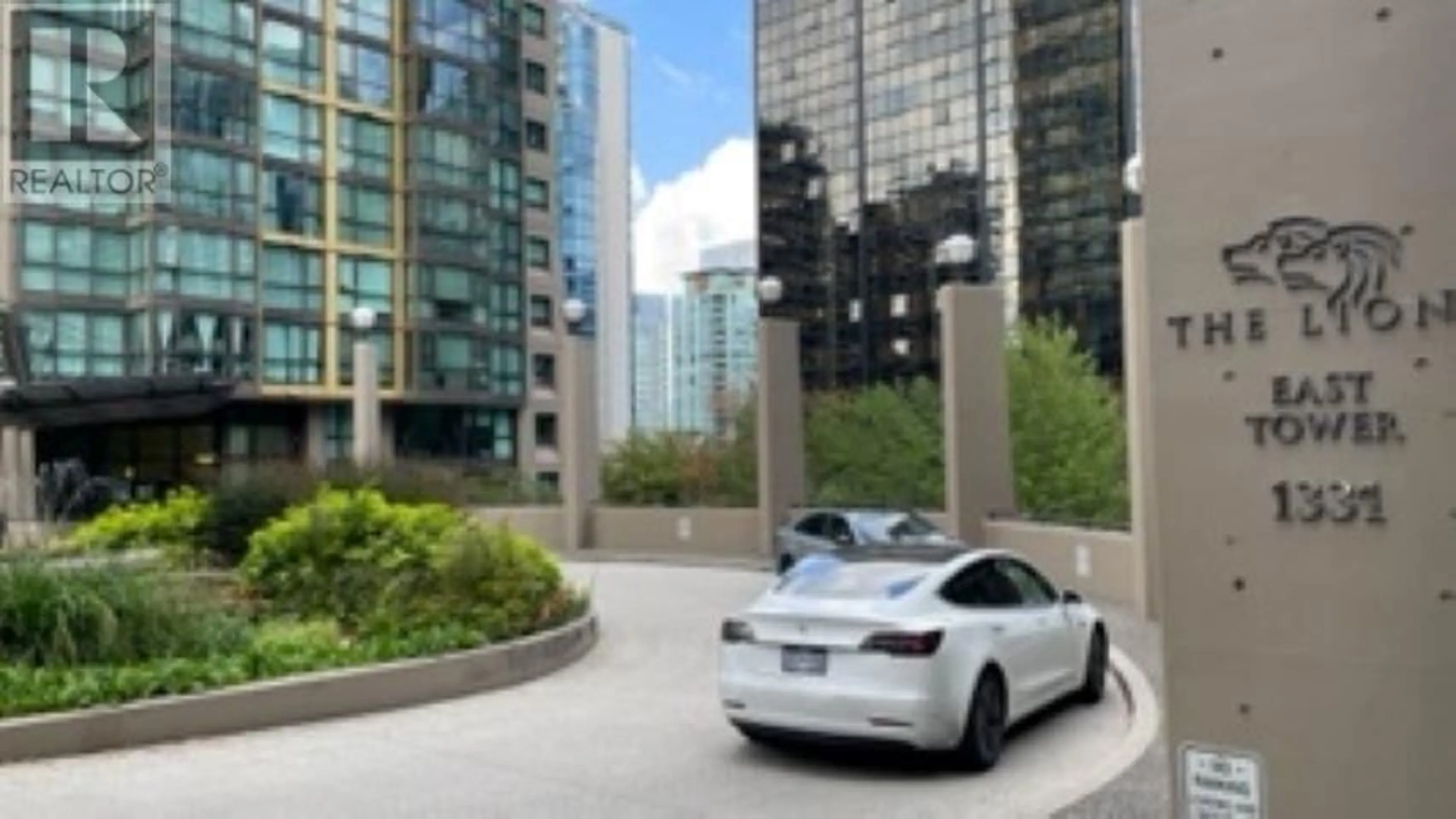 A pic from exterior of the house or condo, the street view for 202 1331 ALBERNI STREET, Vancouver British Columbia V6E4S1