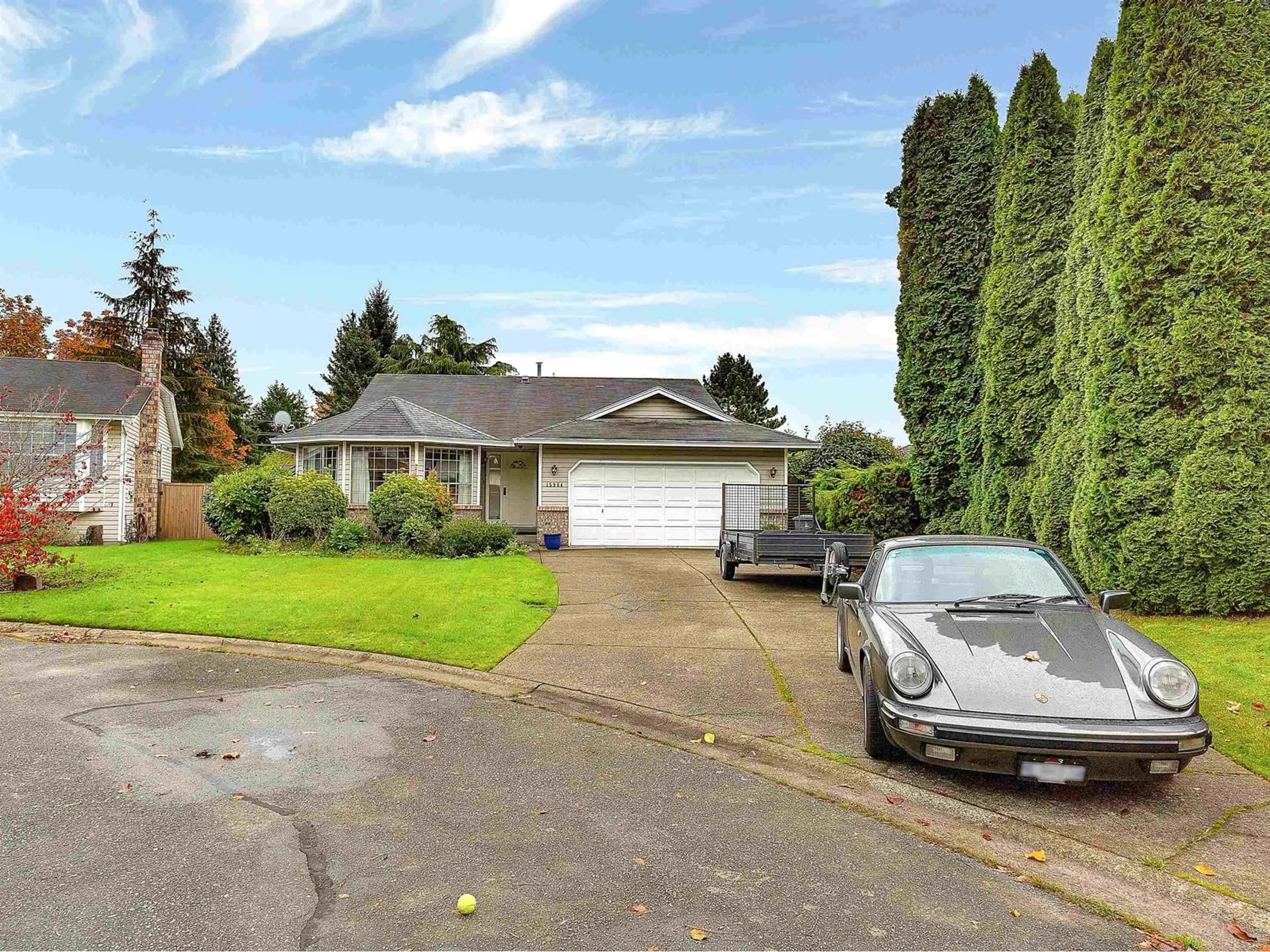 Frontside or backside of a home, the street view for 15964 19A AVENUE, Surrey British Columbia V4A8G9