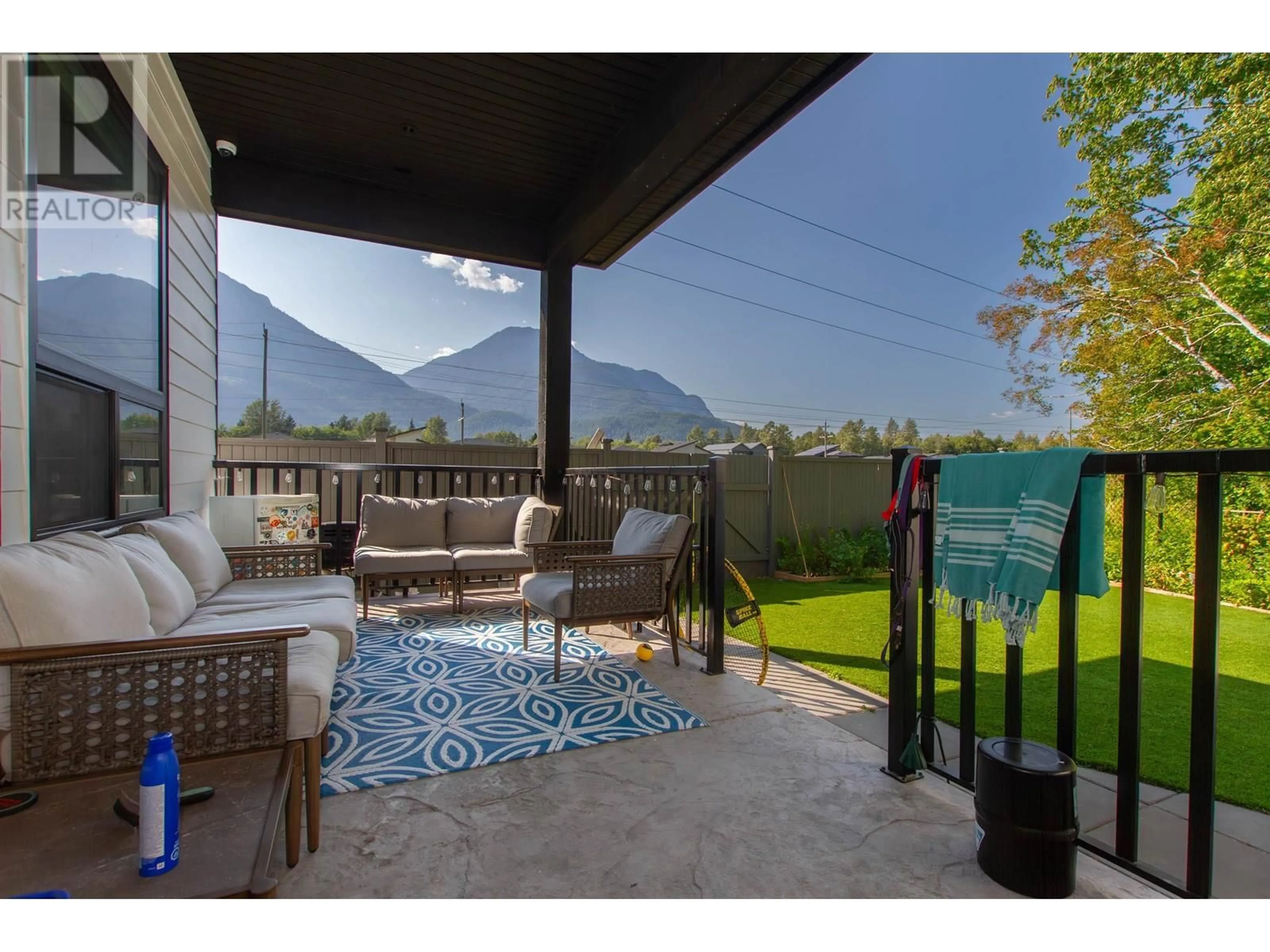 Patio, the fenced backyard for 39208 WOODPECKER PLACE, Squamish British Columbia V0B0C3