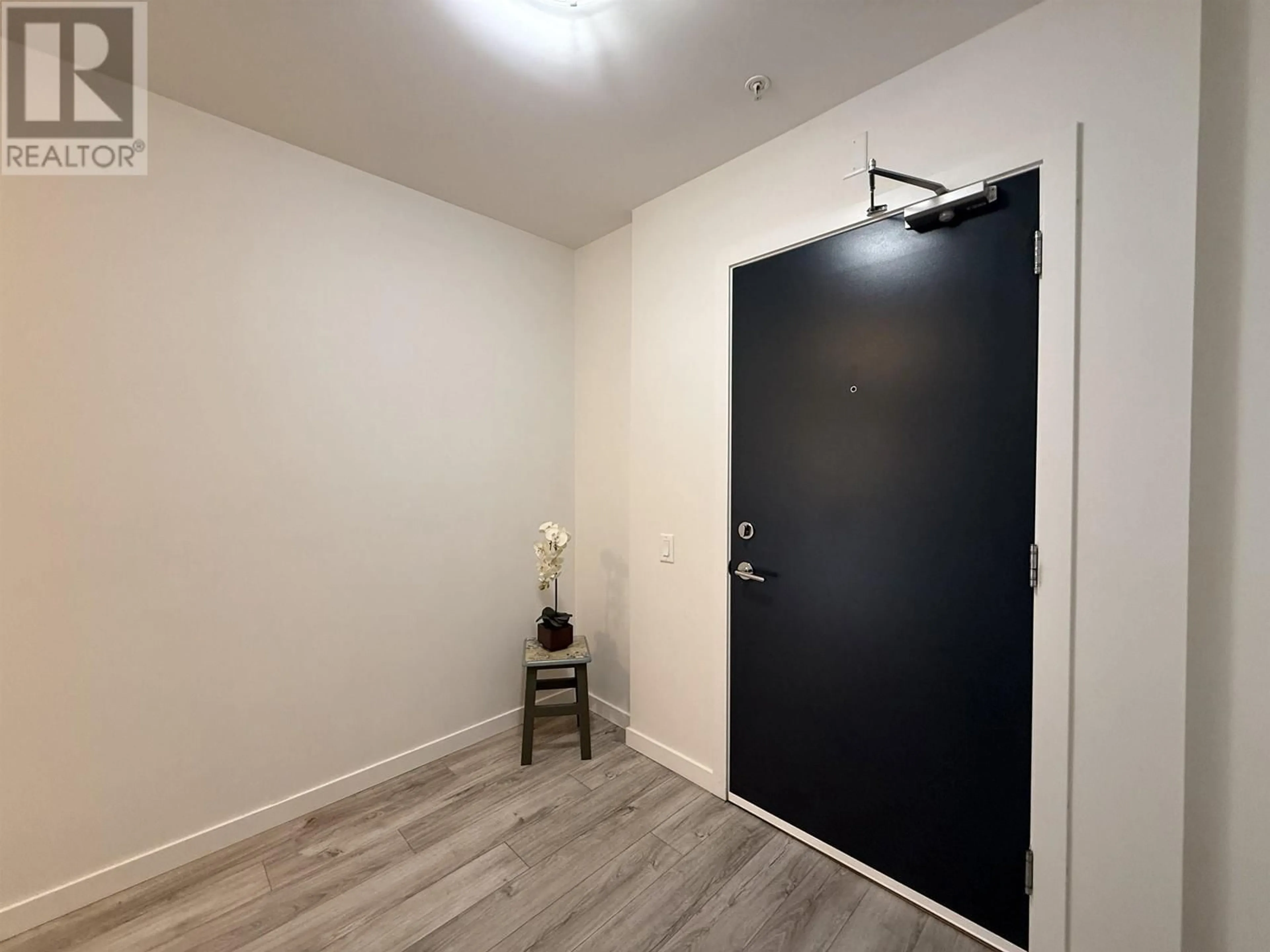 Indoor entryway, not visible floor for 212 717 BRESLAY STREET, Coquitlam British Columbia V3J0J3