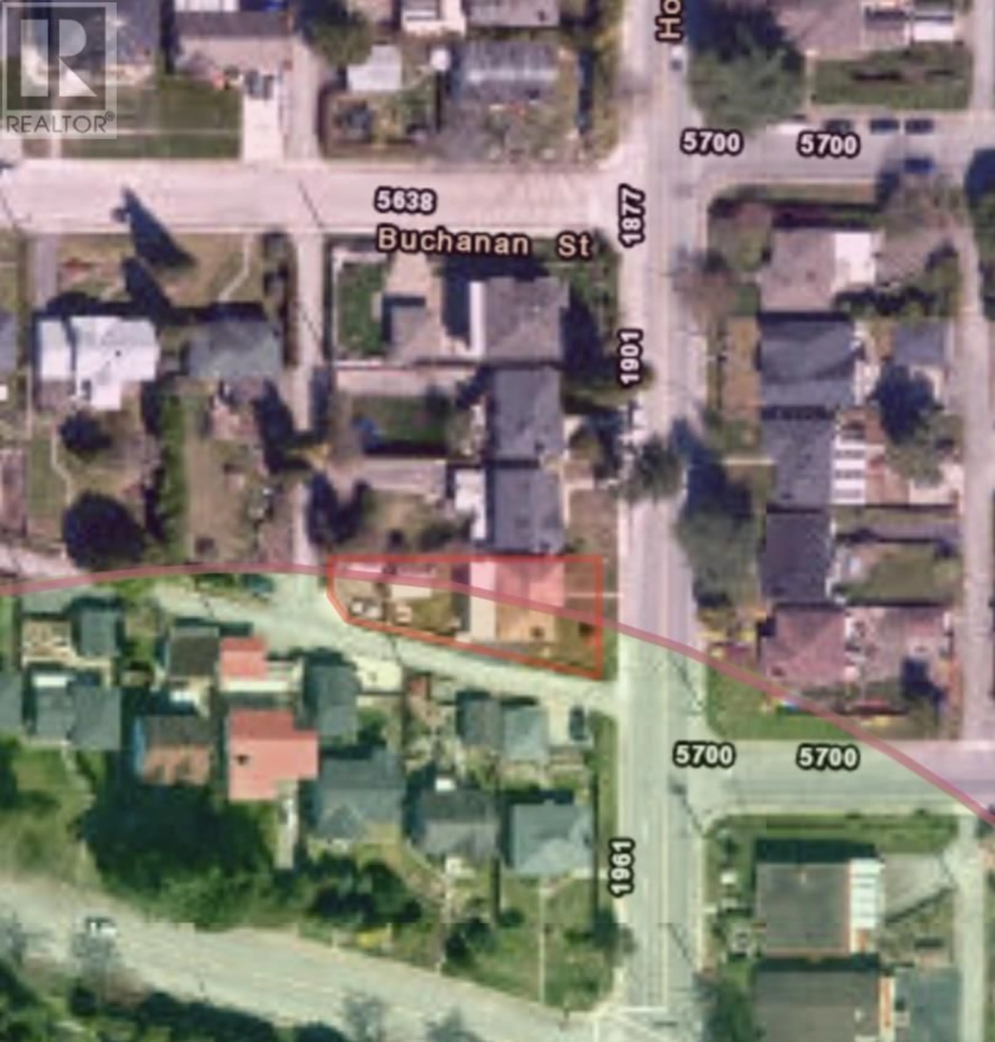 A pic from outside/outdoor area/front of a property/back of a property/a pic from drone, street for 1941 HOLDOM AVENUE, Burnaby British Columbia V5B3W4