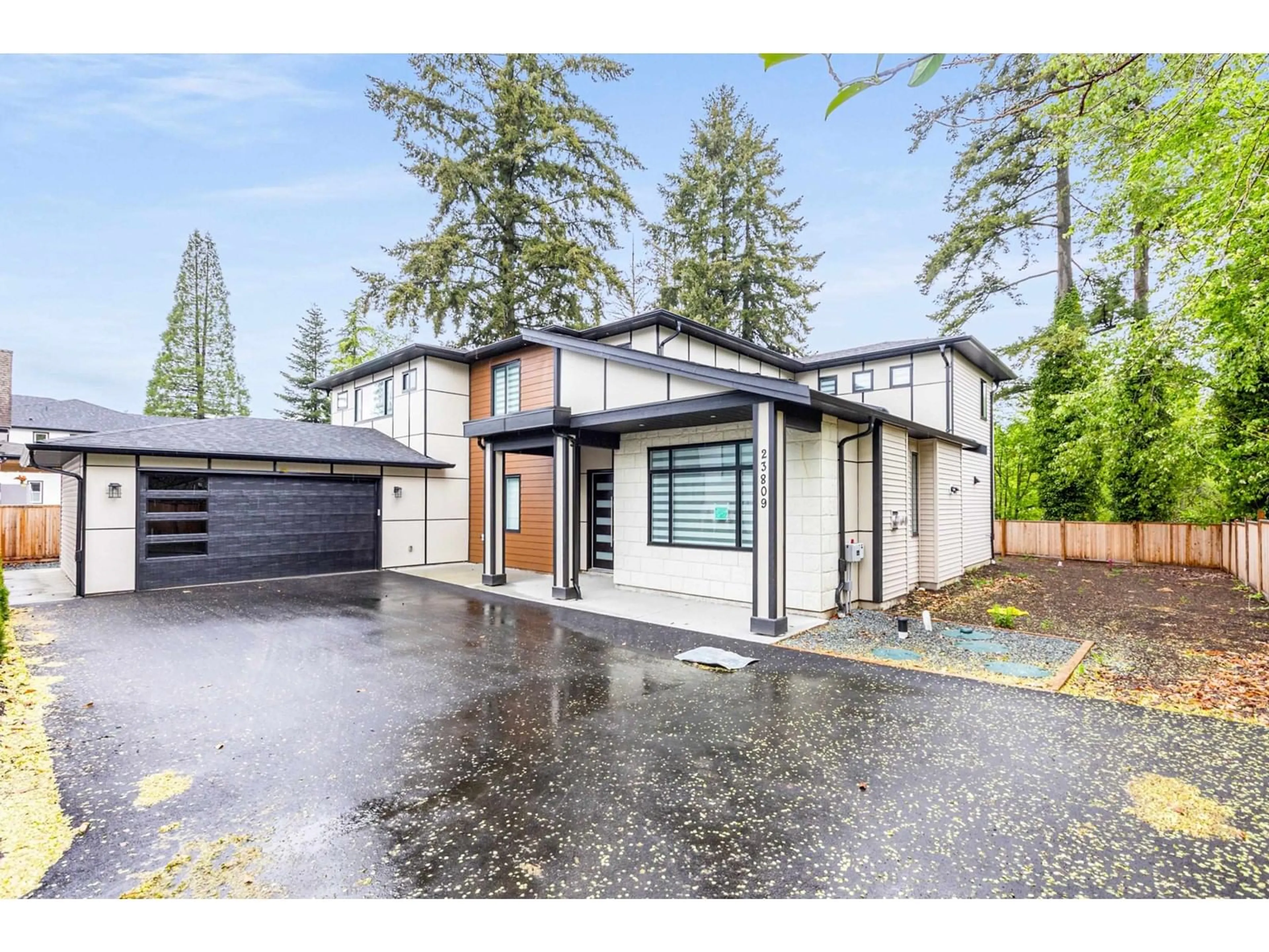 Home with vinyl exterior material for 2 23809 OLD YALE ROAD, Langley British Columbia V2Z2K4