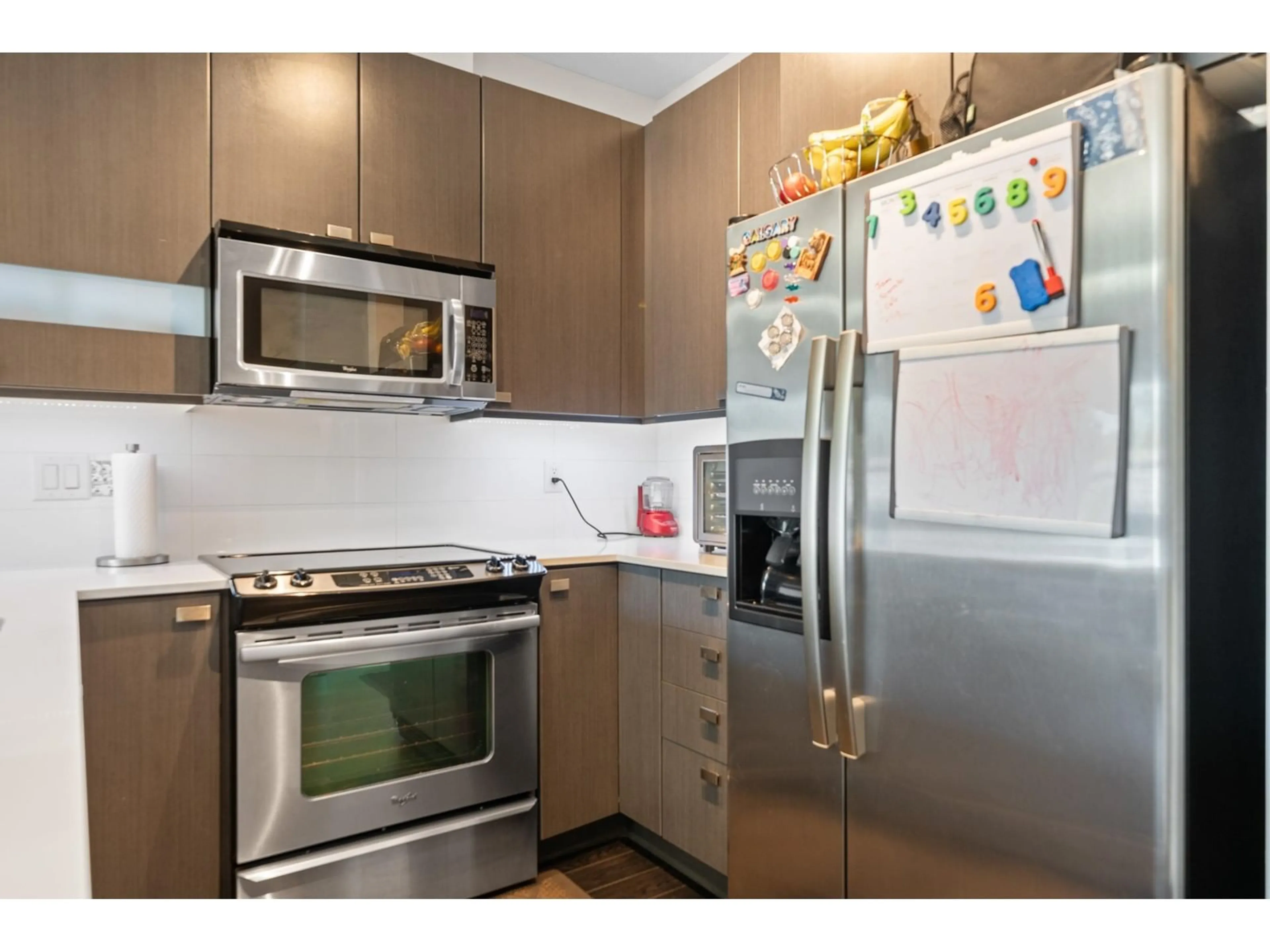 Standard kitchen for 202 5655 210A STREET, Langley British Columbia V3A0G4