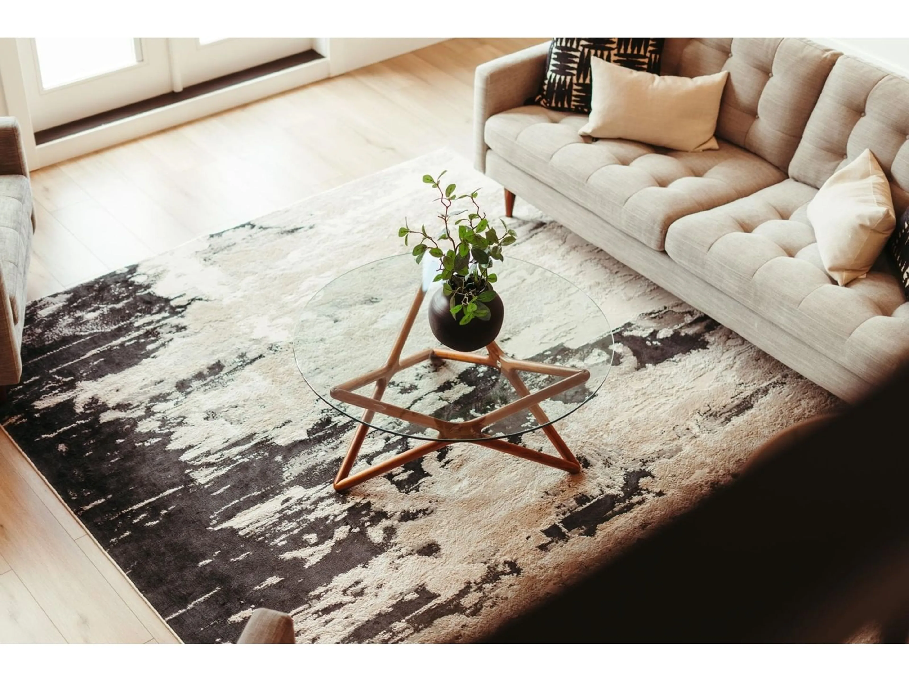 Living room, carpet floors for 21050 72 AVENUE, Langley British Columbia V2Y2R6