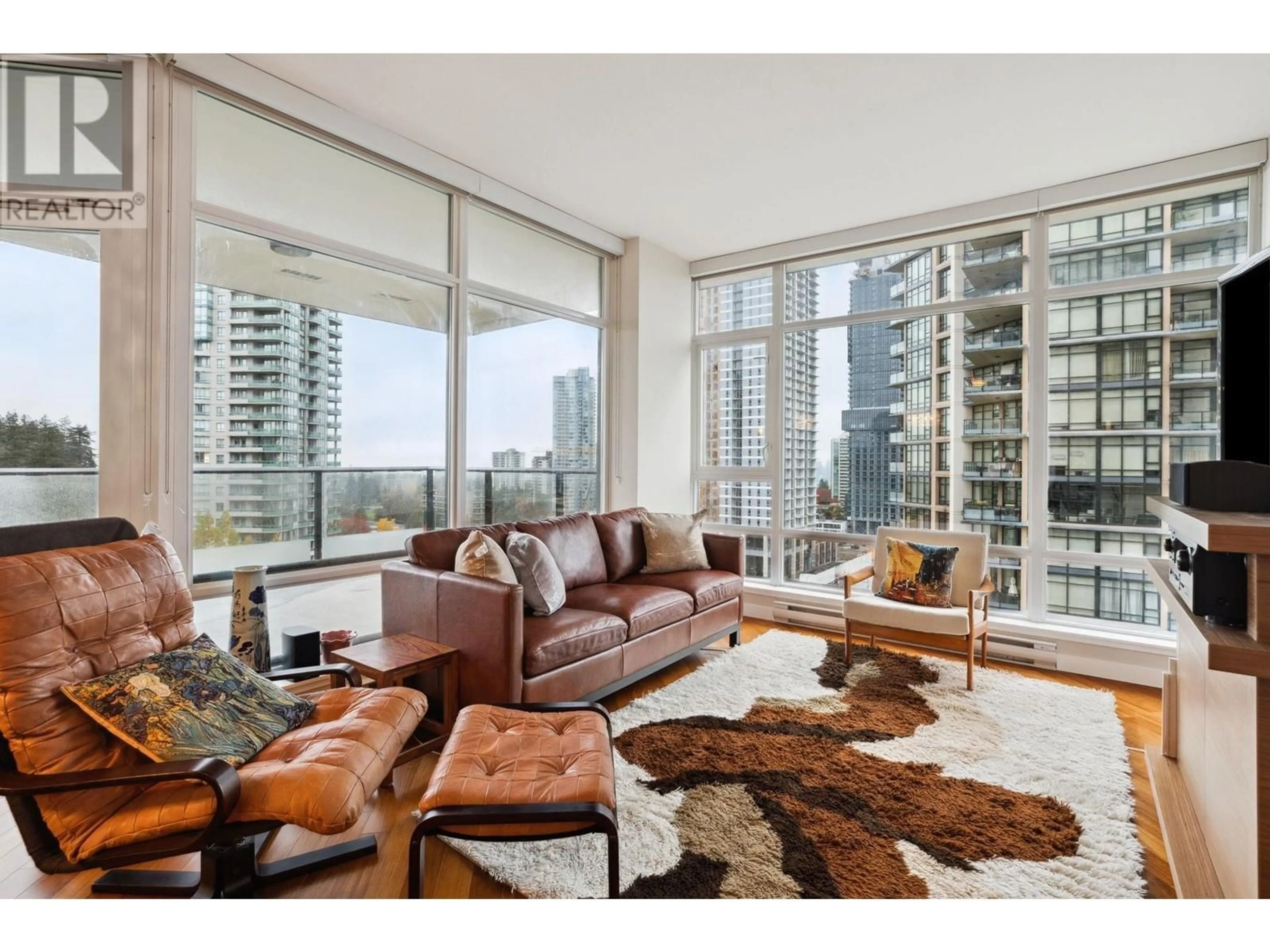 Living room, carpet floors for 1201 6188 WILSON AVENUE, Burnaby British Columbia V5H0A5