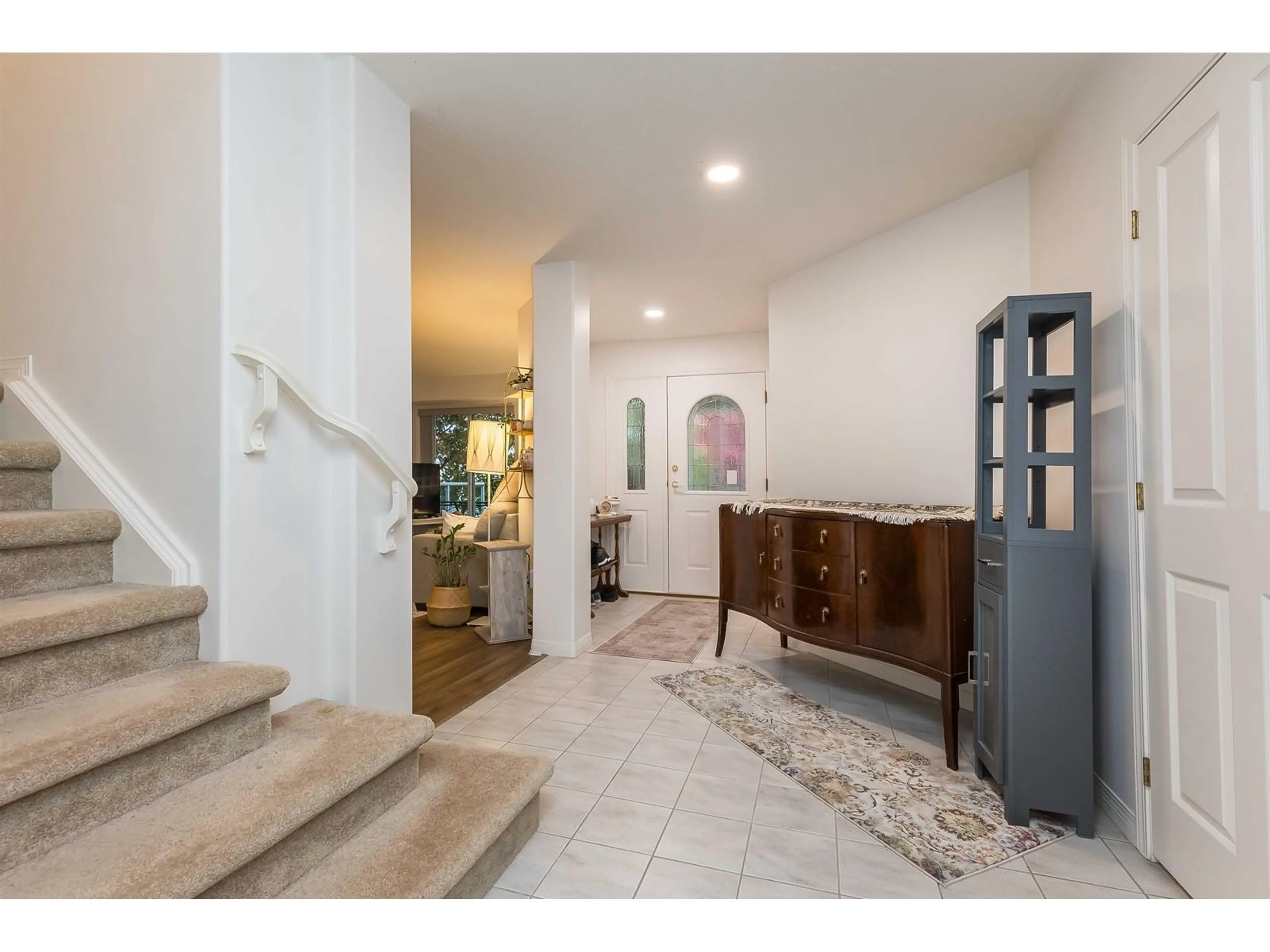 Indoor entryway, cement floor for 7 4001 OLD CLAYBURN ROAD, Abbotsford British Columbia V3G1C5