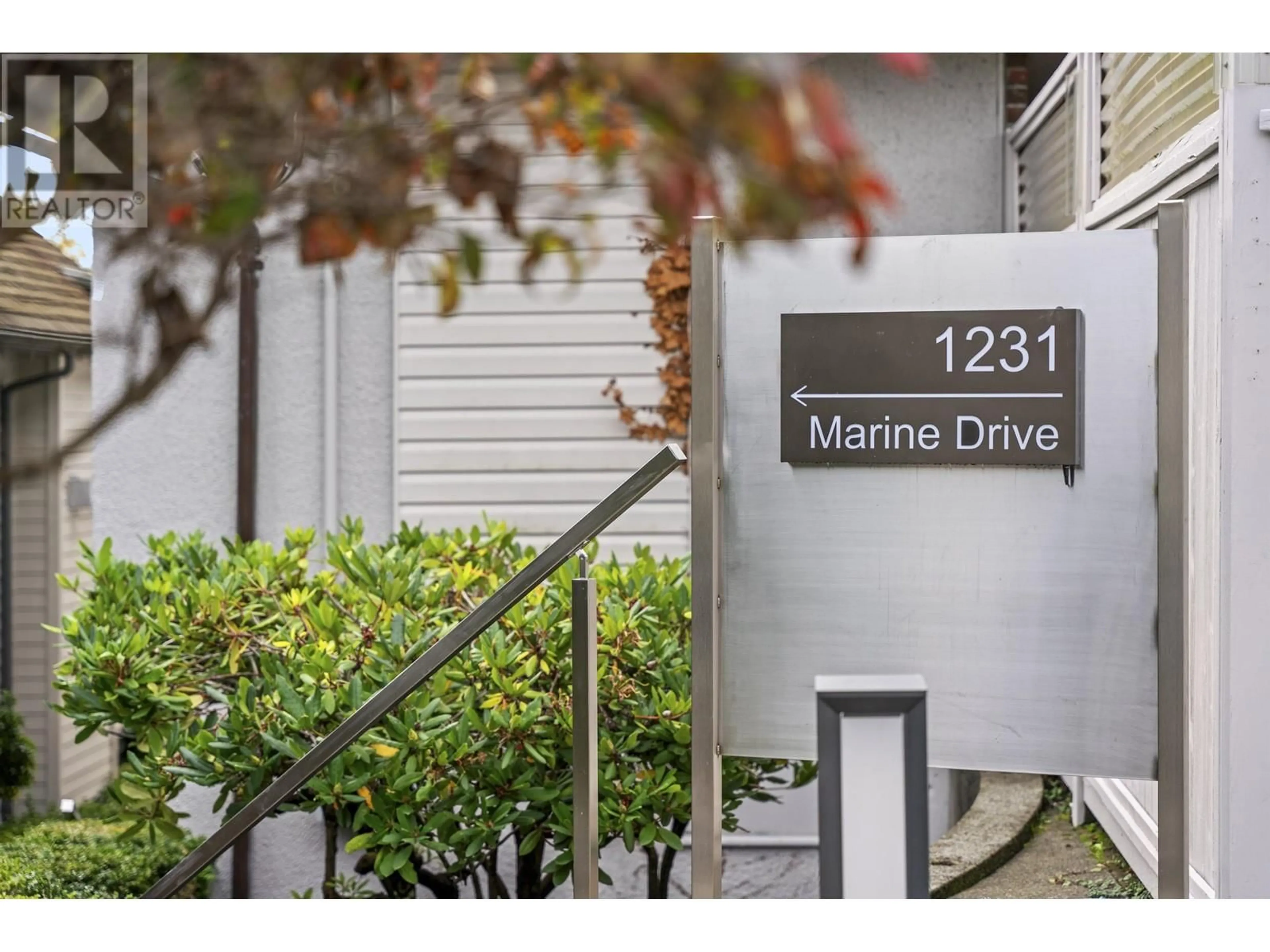 A pic from exterior of the house or condo, the street view for 1231 MARINE DRIVE, West Vancouver British Columbia V7T1B4