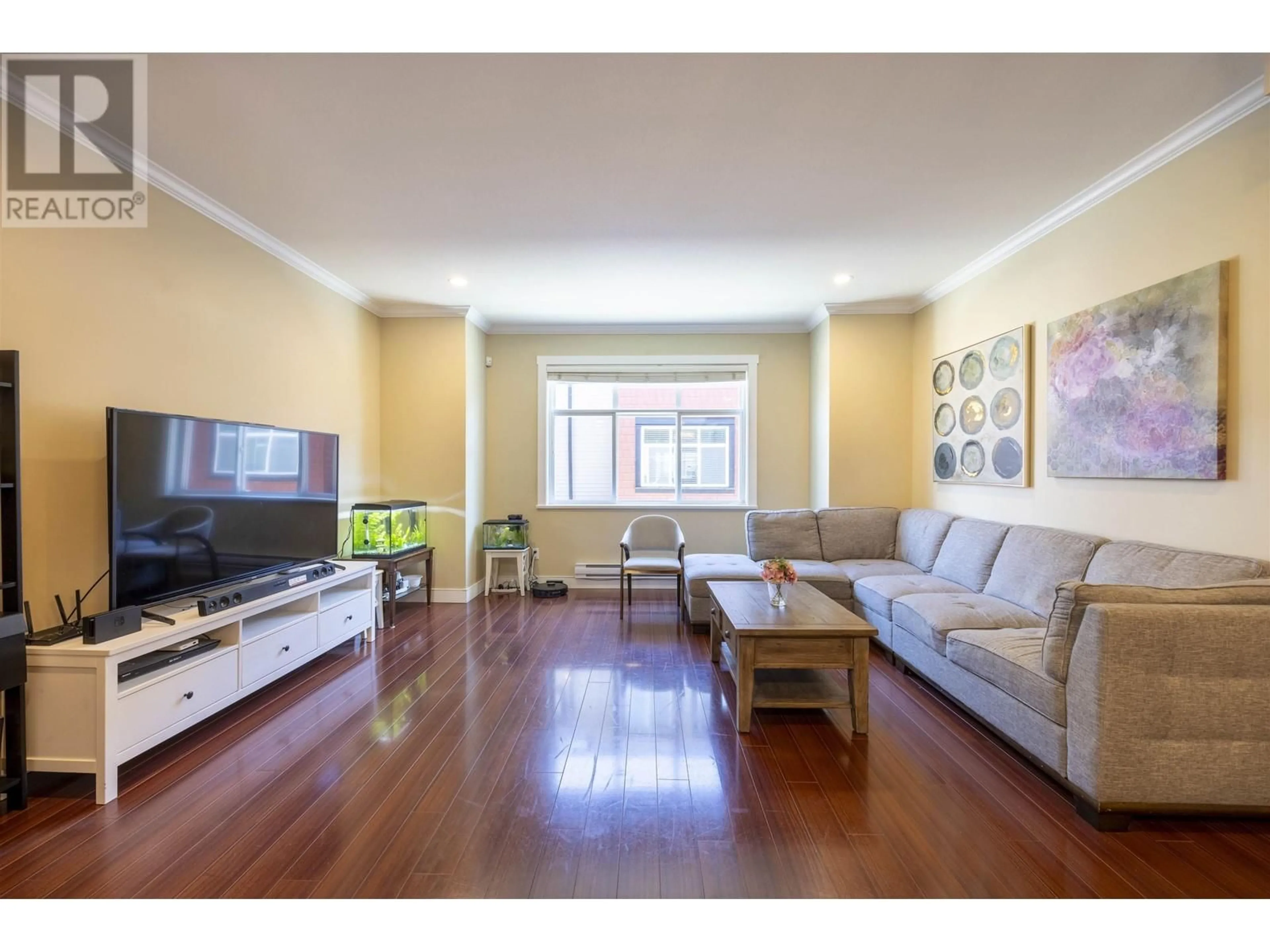 Living room, wood floors for 14 7771 BRIDGE STREET, Richmond British Columbia V6Y2S6