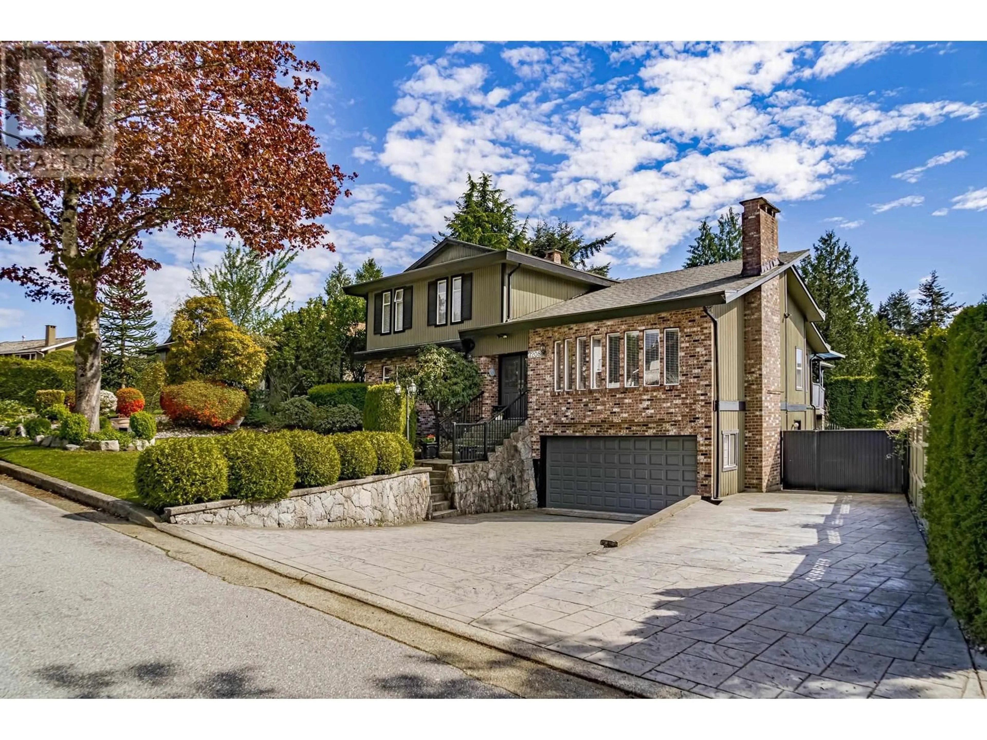 Frontside or backside of a home, the street view for 7208 HEWITT STREET, Burnaby British Columbia V5A3M2