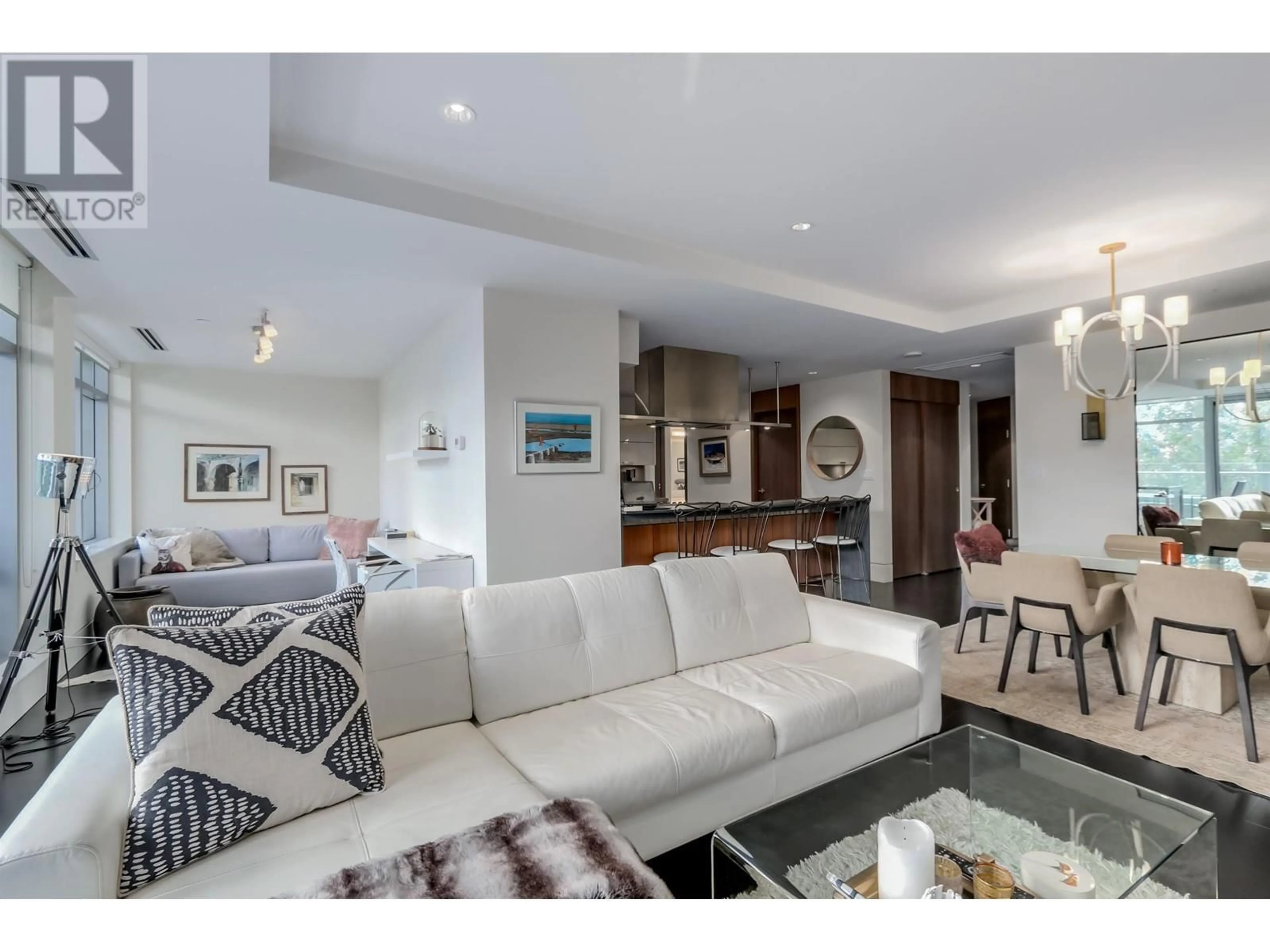 Living room, wood floors for 303 1560 HOMER MEWS, Vancouver British Columbia V6Z0A5