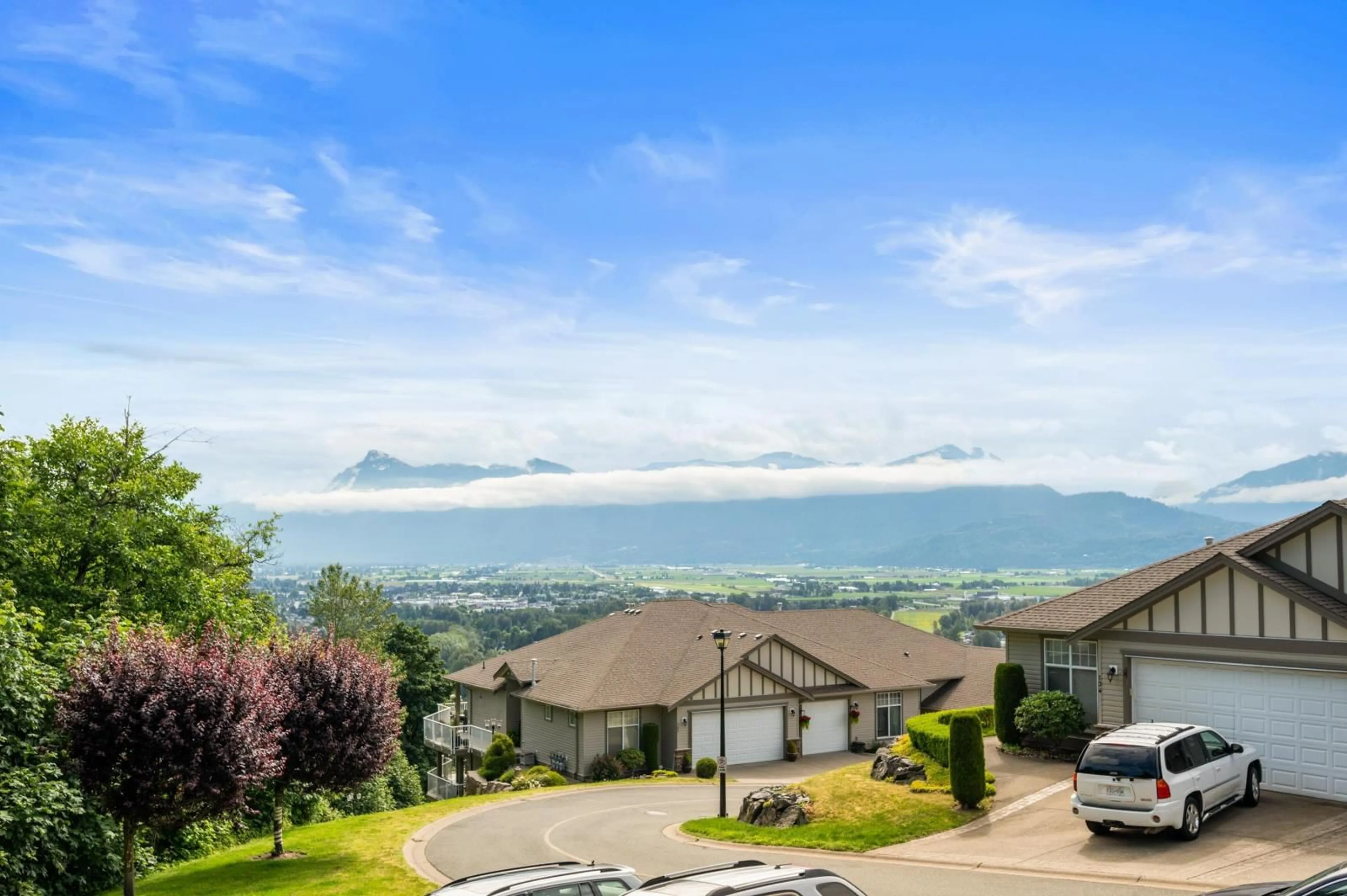 Frontside or backside of a home, the view of mountain for 140 8590 SUNRISE DRIVE, Chilliwack British Columbia V2R3Z4