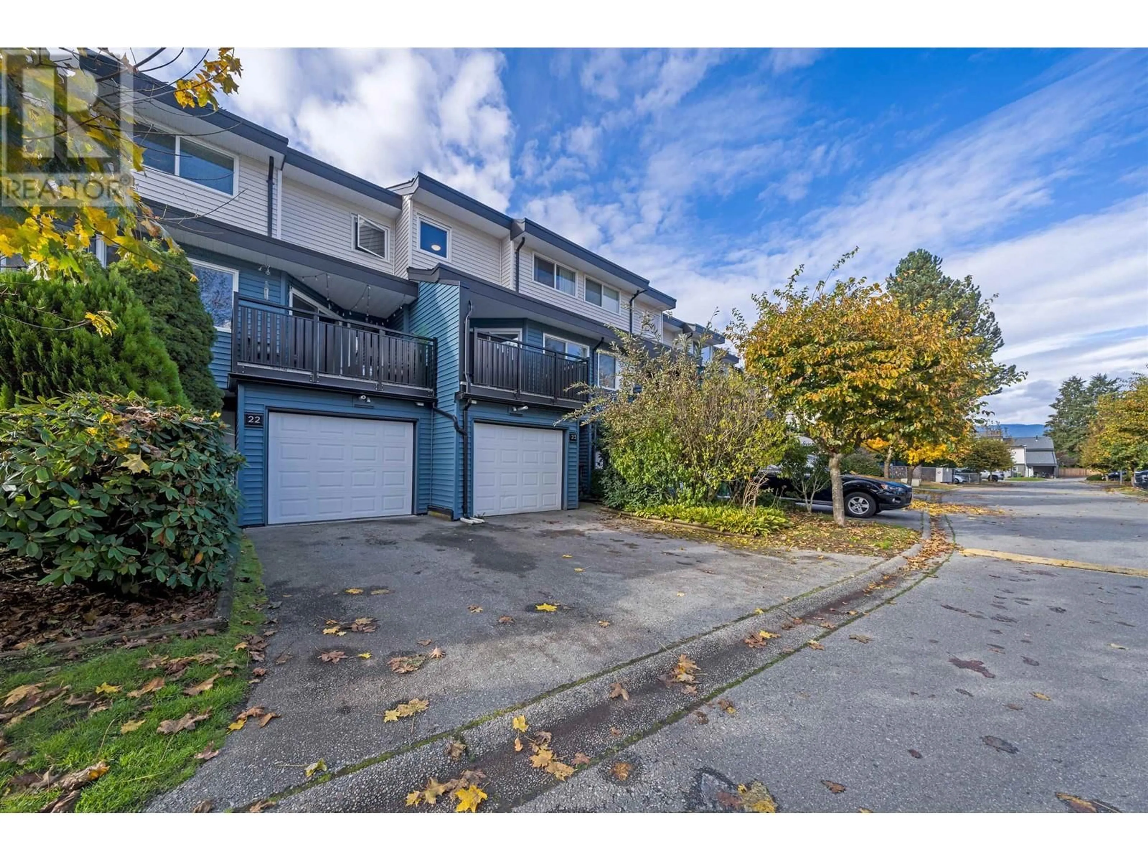 A pic from exterior of the house or condo, the fenced backyard for 23 12120 189A STREET, Pitt Meadows British Columbia V3Y1V5