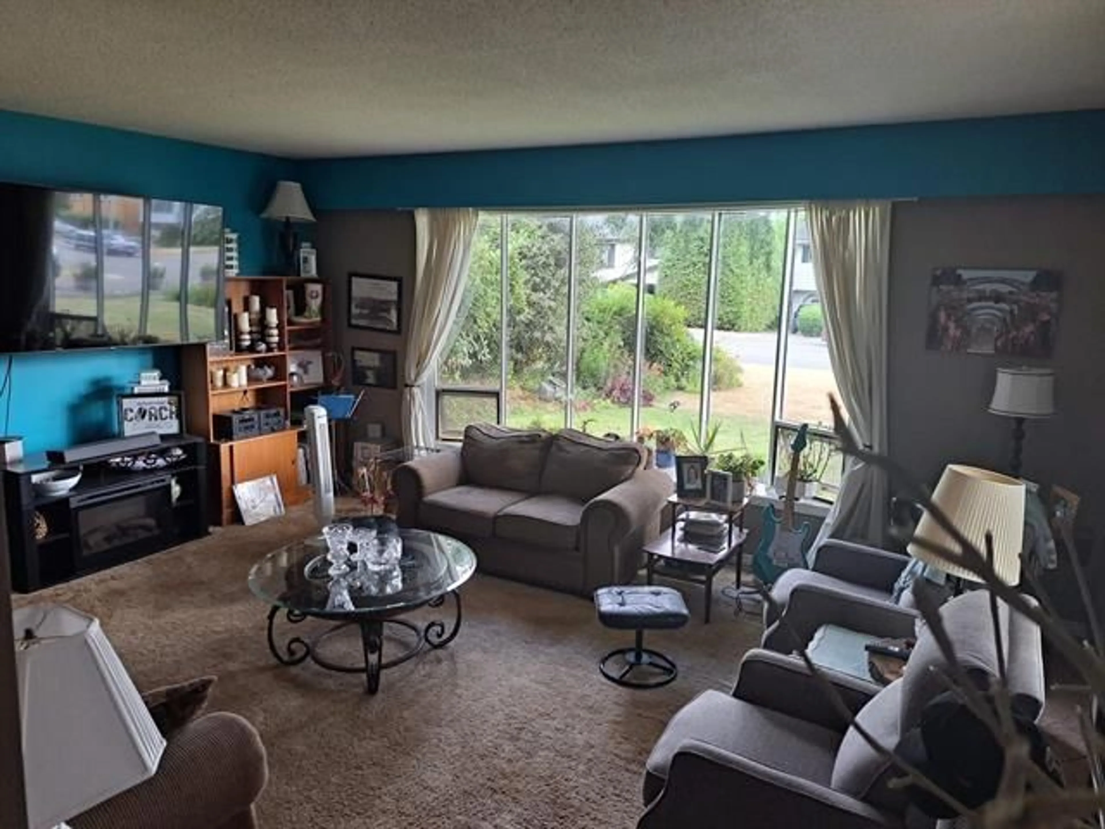 Living room with furniture, unknown for 26523 28B, Langley British Columbia V4W3B1