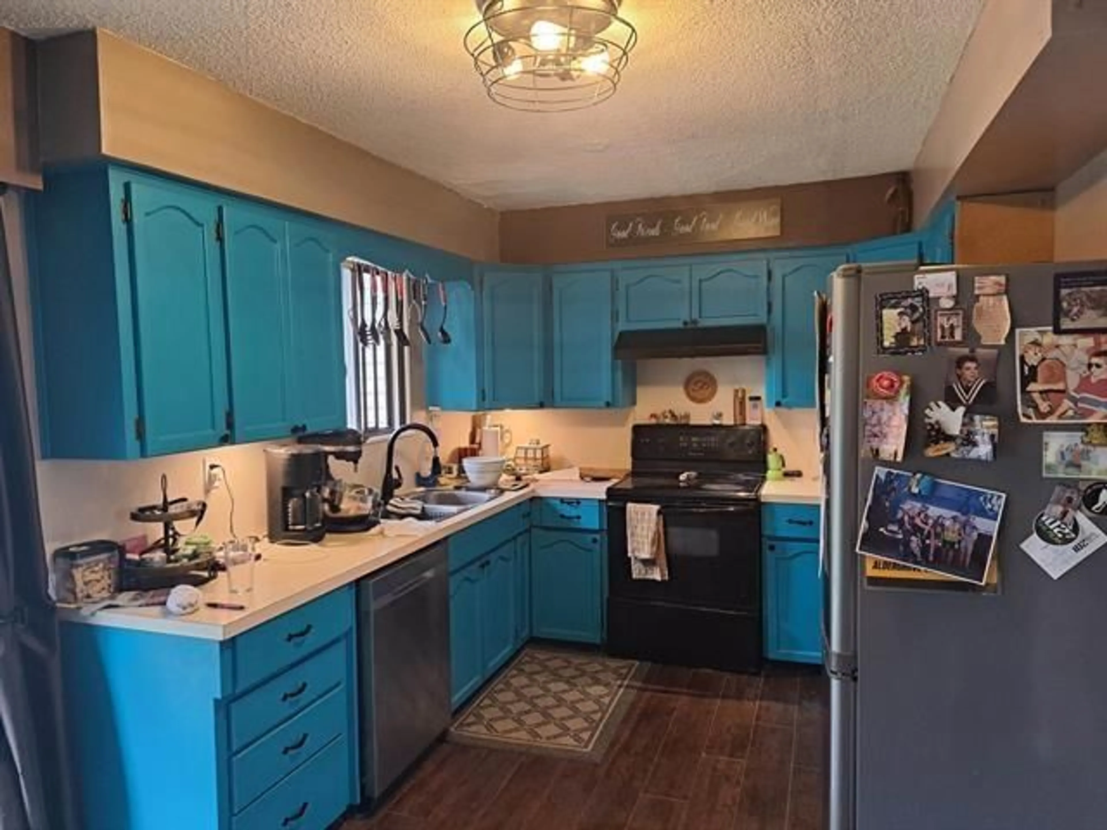 Standard kitchen, unknown for 26523 28B, Langley British Columbia V4W3B1