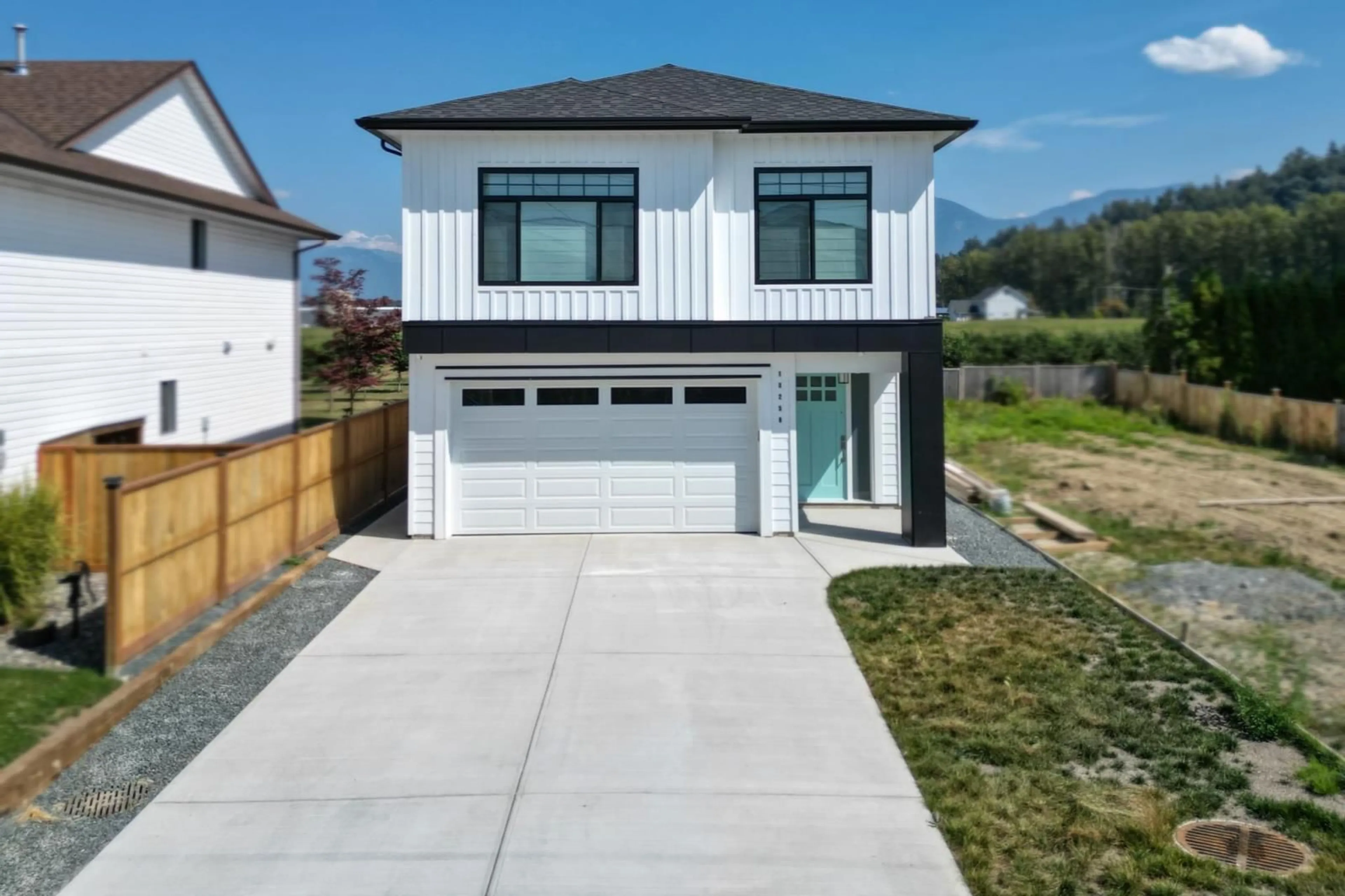 Frontside or backside of a home, the street view for 10258 WEDGEWOOD DRIVE, Chilliwack British Columbia V2P6B9