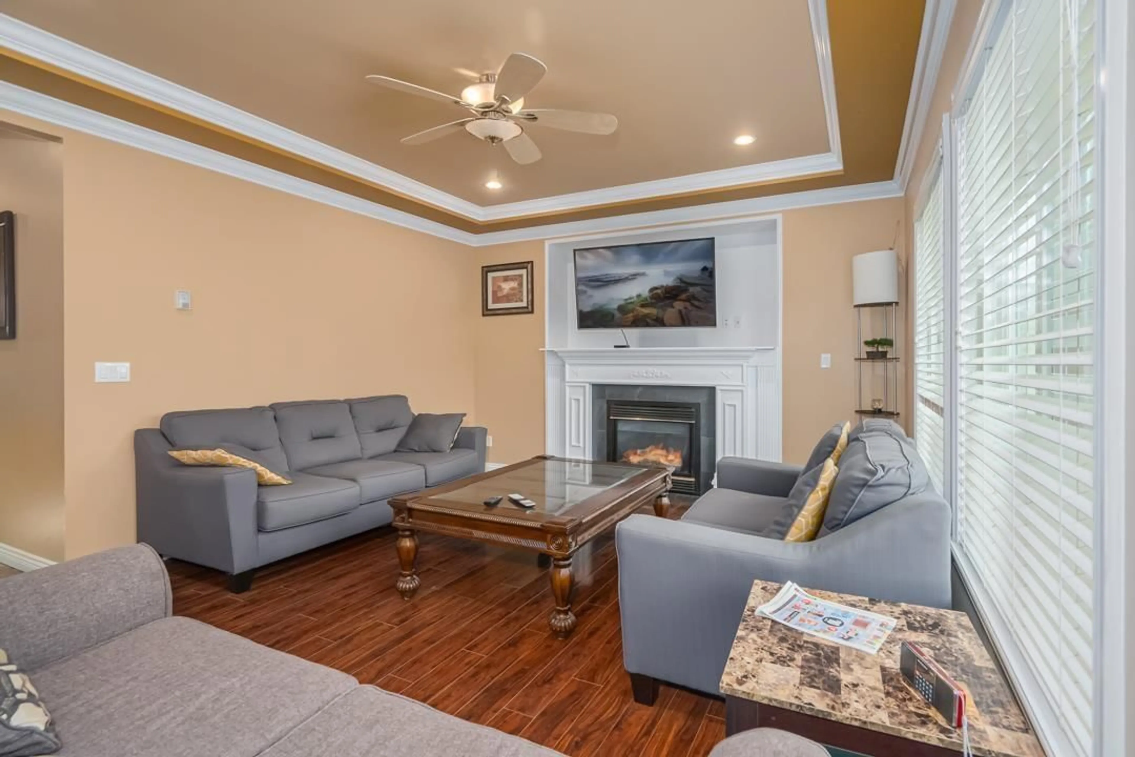 Living room, wood floors for 3180 ALEA COURT, Abbotsford British Columbia V2T0A4