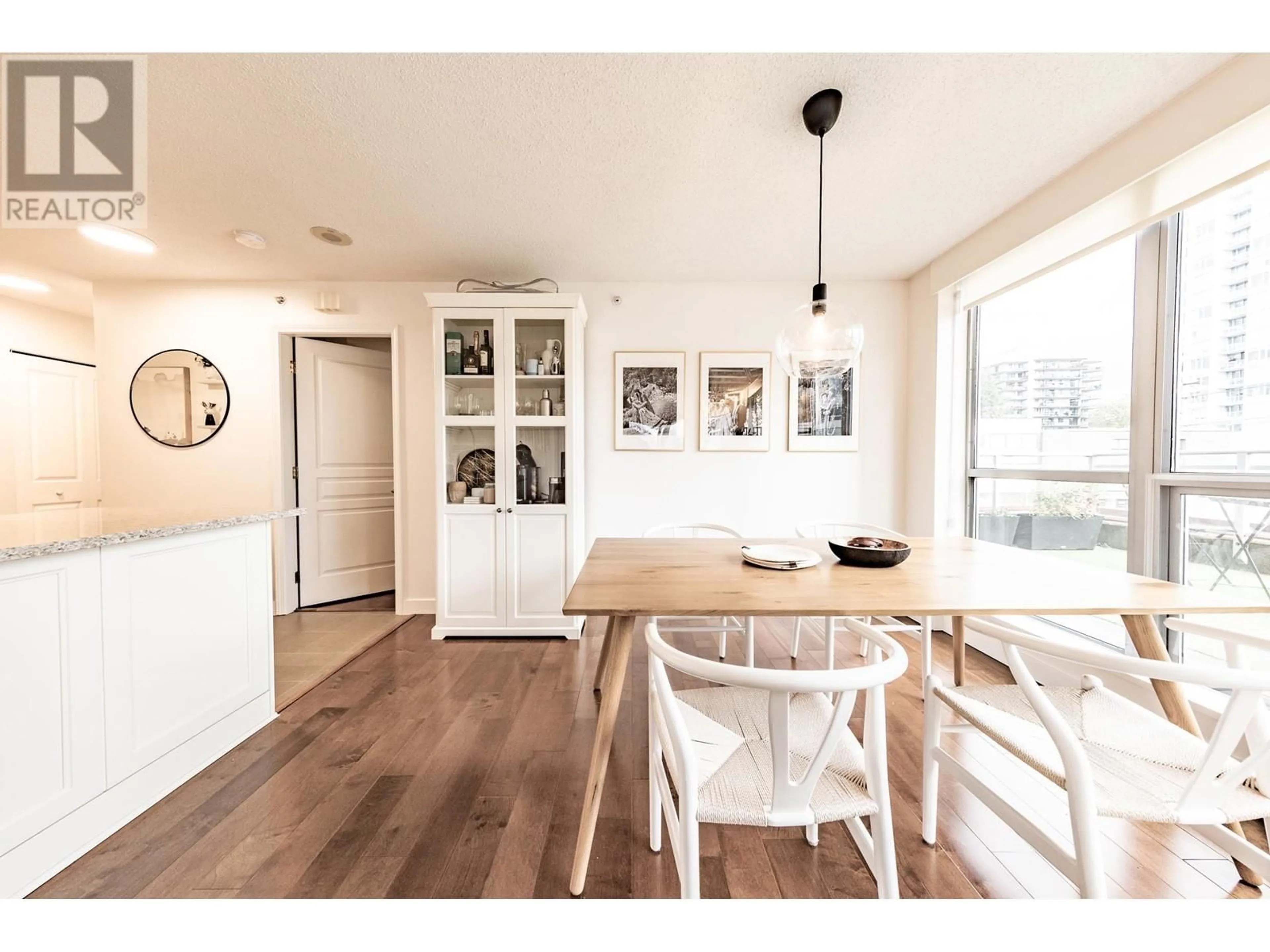 Dining room, wood floors, cottage for 304 108 E 14TH STREET, North Vancouver British Columbia V7L2N3