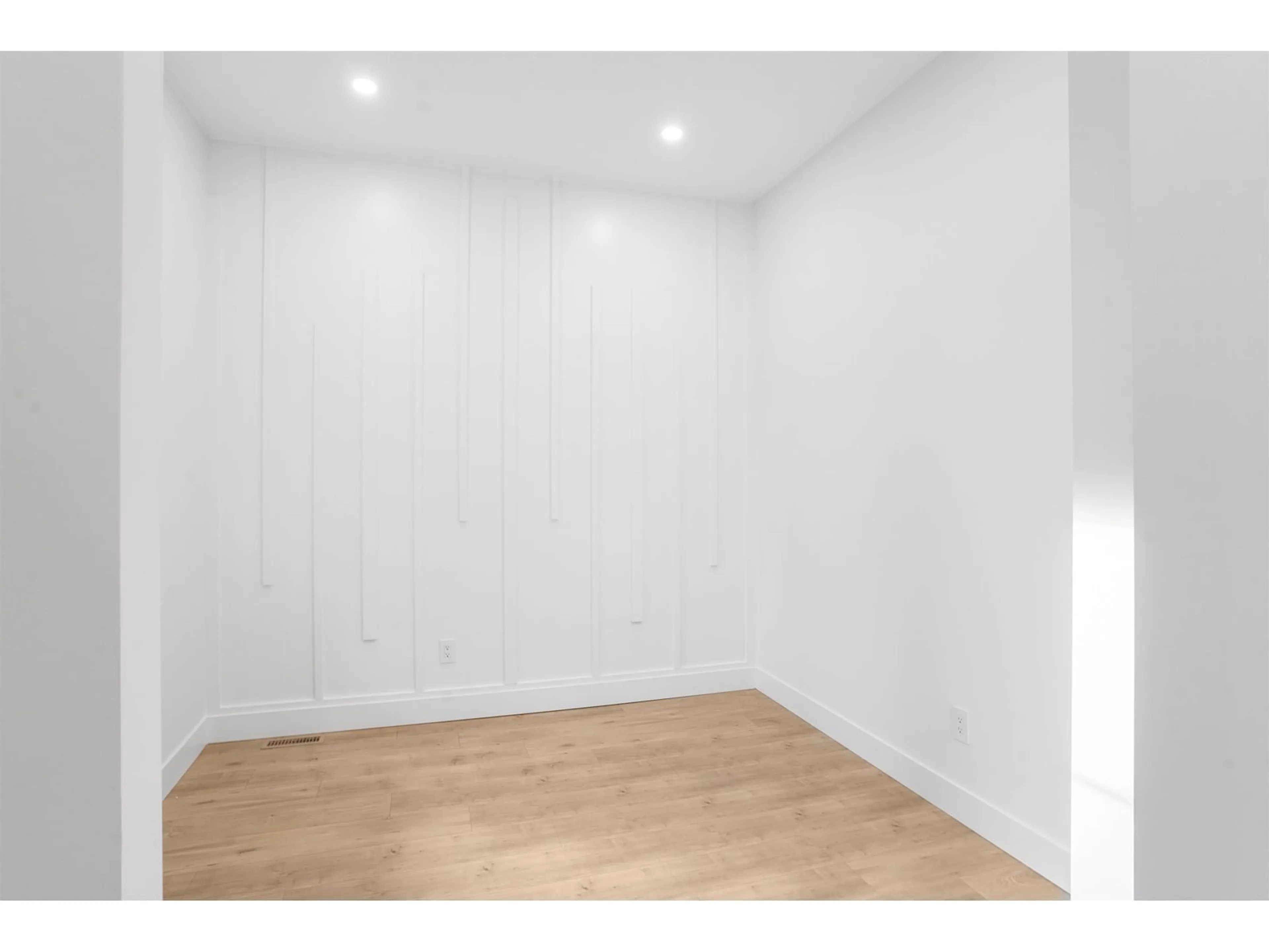 A pic of a room, not visible floor for 20483 74B AVENUE, Langley British Columbia V2Y3S8