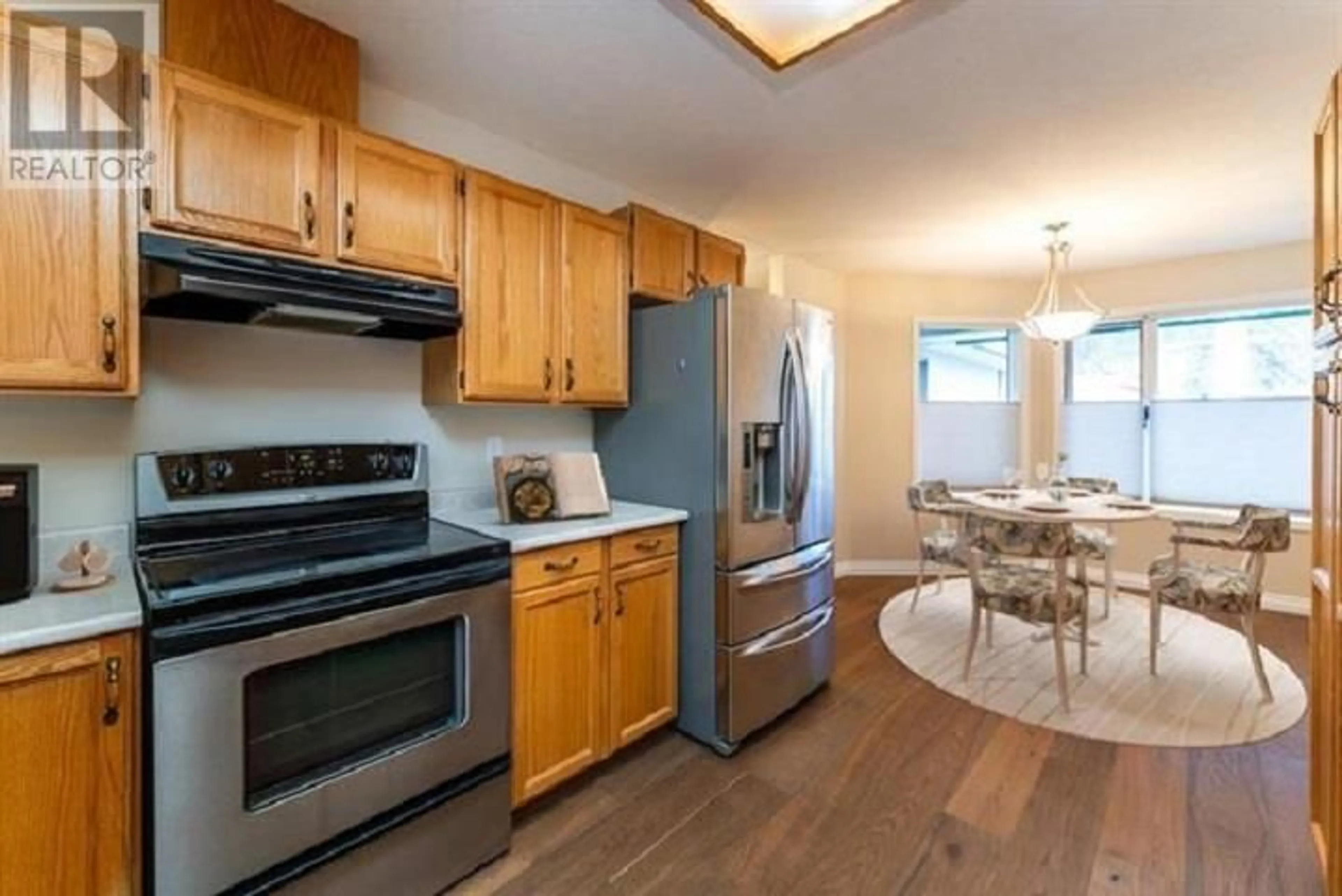 Standard kitchen, wood floors, cottage for 122 801 PRESTON ROAD, Prince George British Columbia V2K4S5