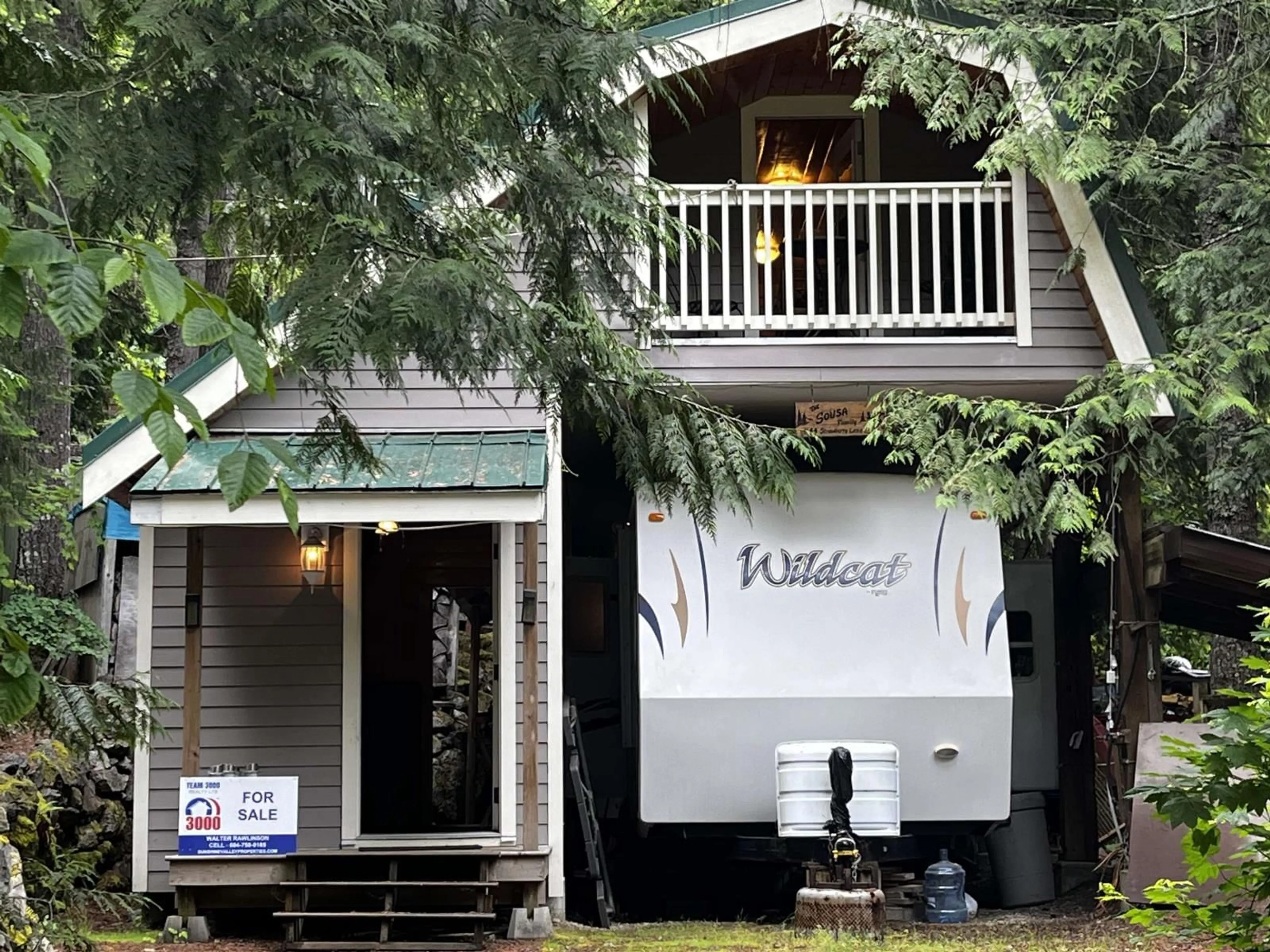 Frontside or backside of a home, cottage for H44 STRAWBERRY LANE, Hope British Columbia V0X1L5