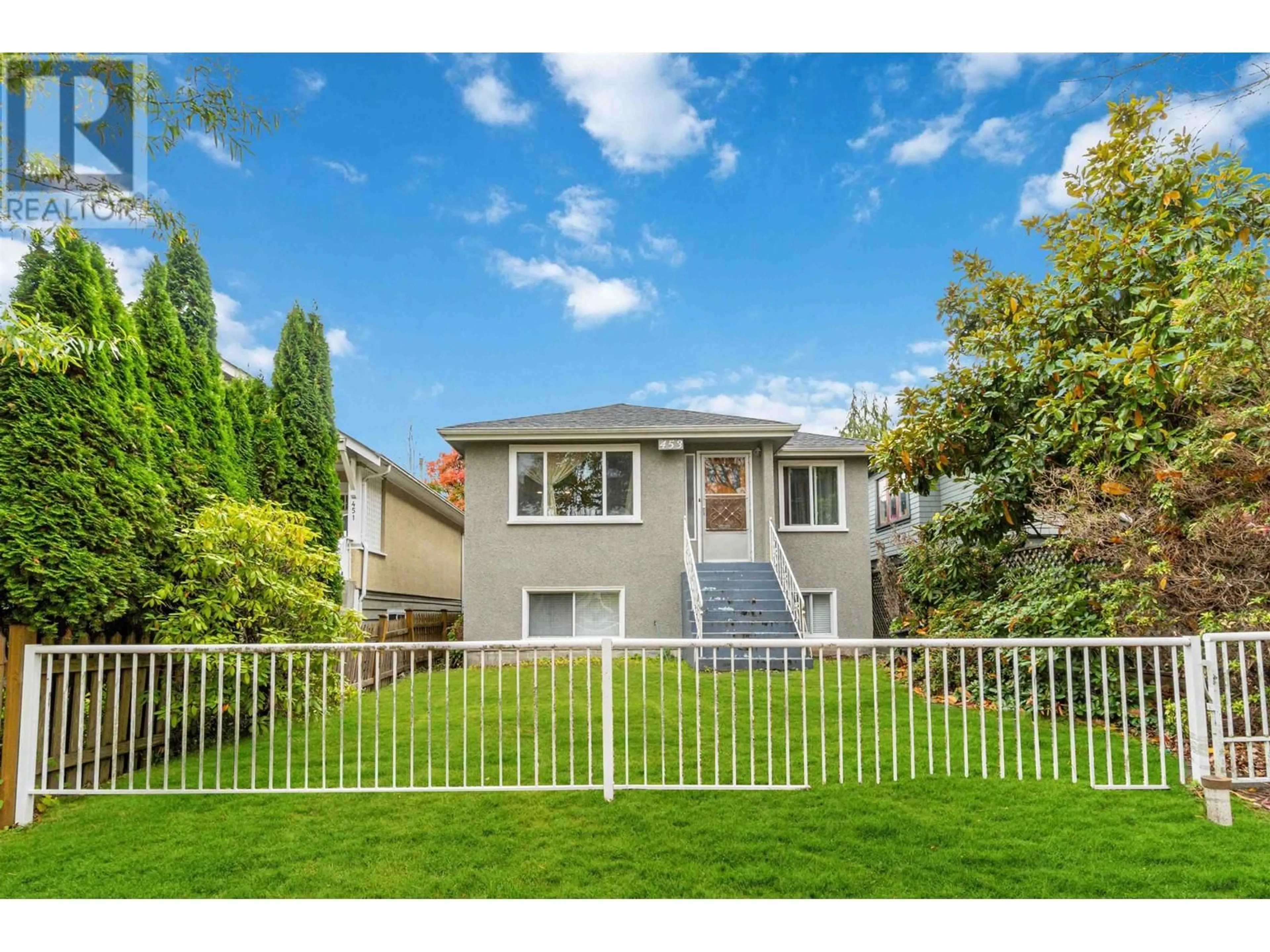 Frontside or backside of a home, the fenced backyard for 453 E 47TH AVENUE, Vancouver British Columbia V5W2B3