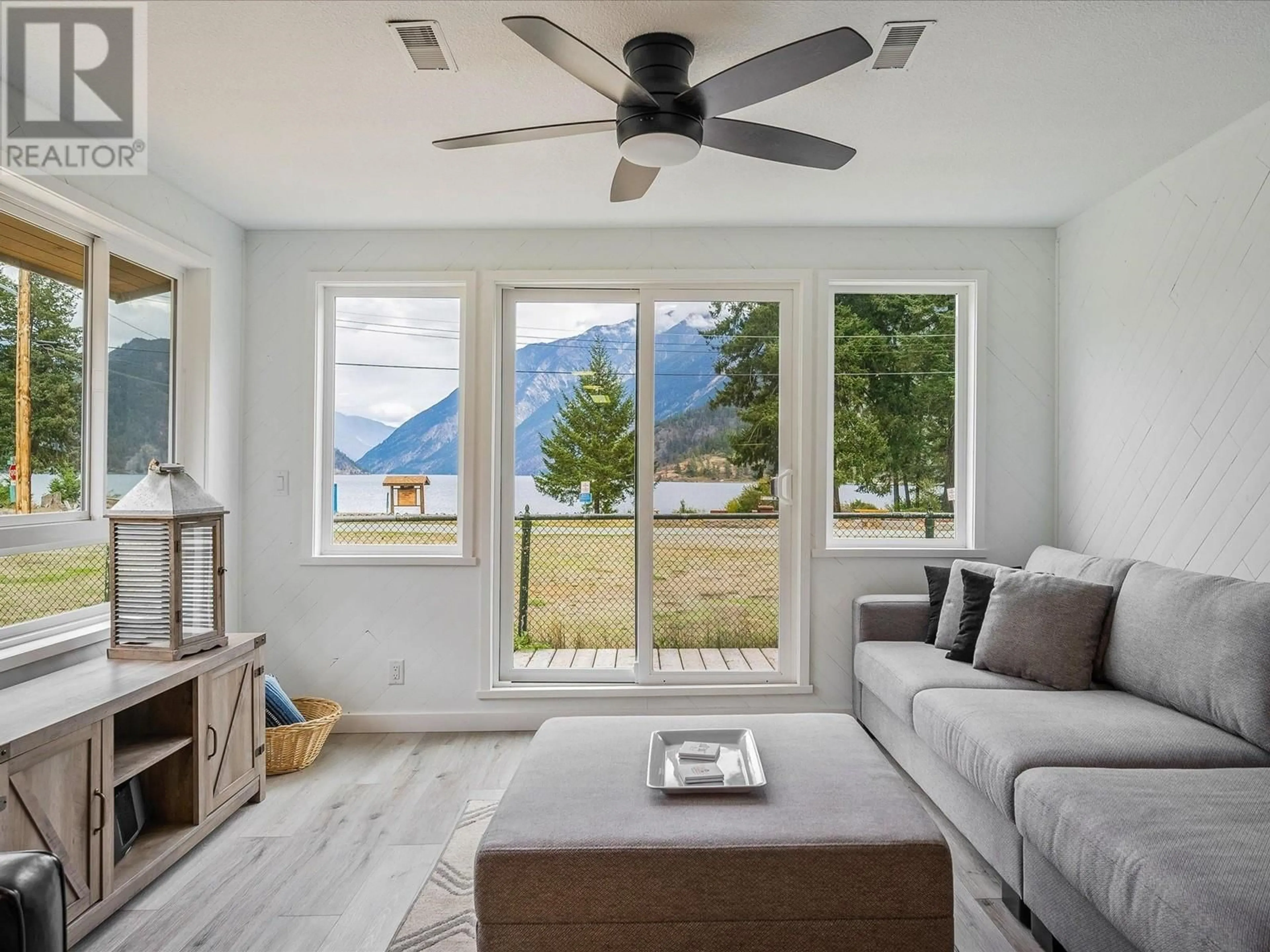 Living room, wood floors for 10008 KOOCHA ROAD, D'Arcy British Columbia V0N1L0