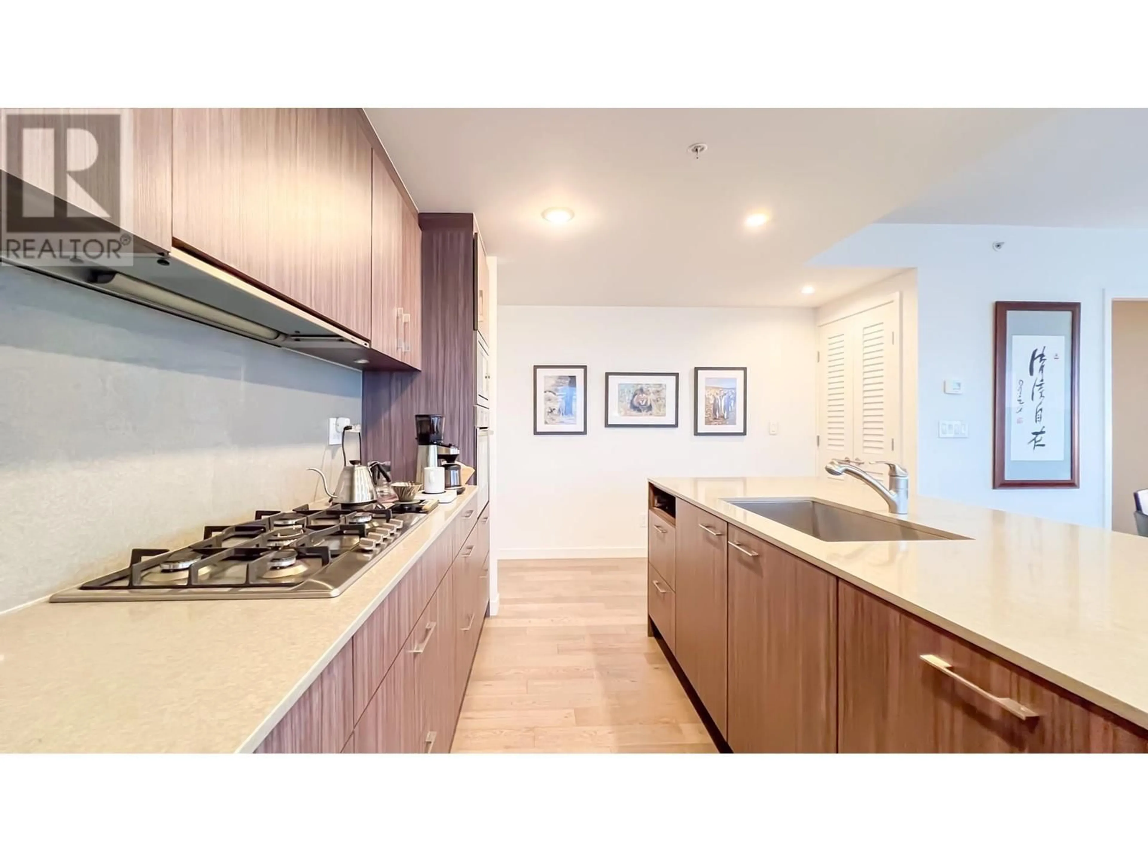 Standard kitchen for 1801 2411 HEATHER STREET, Vancouver British Columbia V5Z0B7